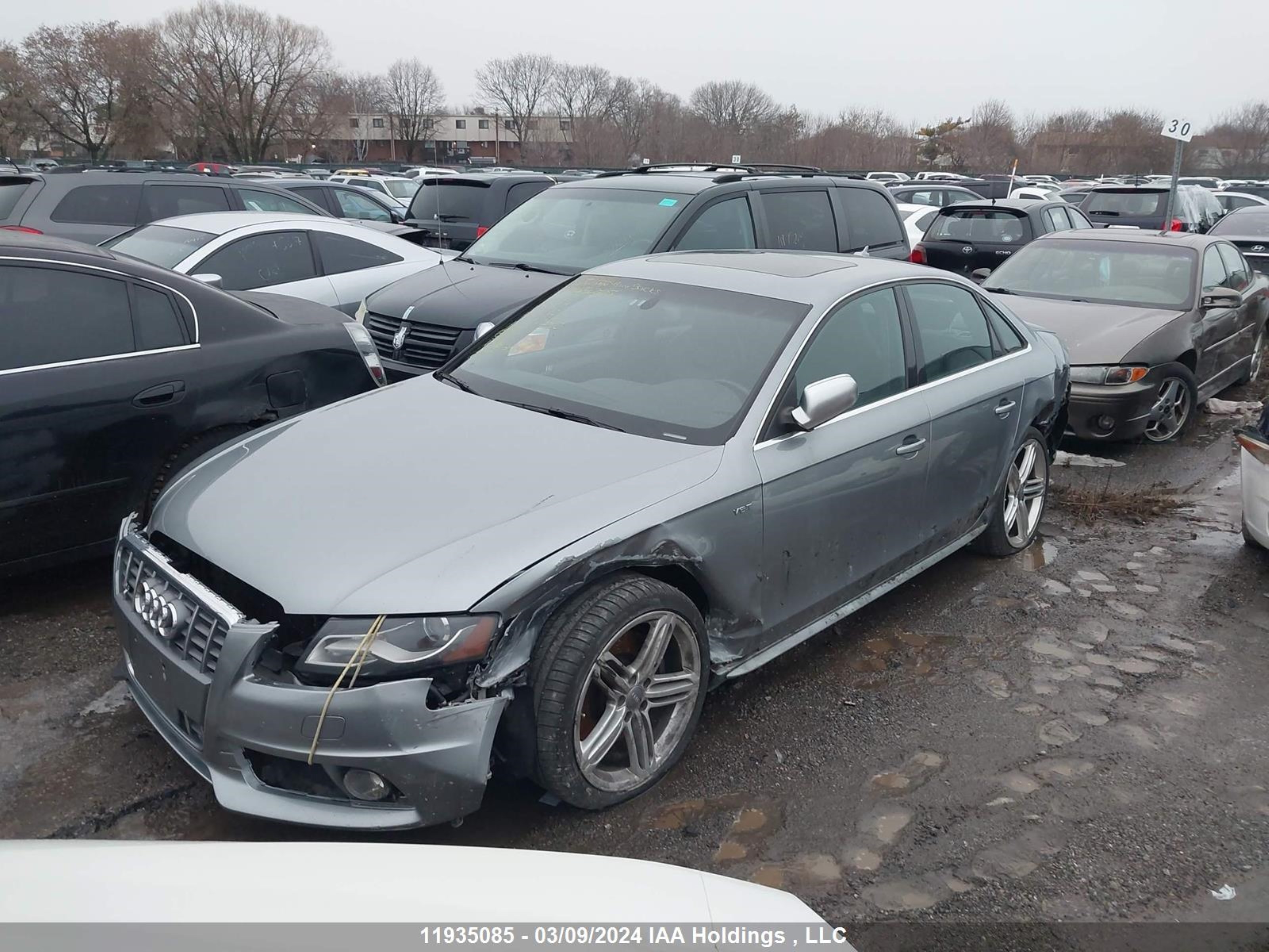 Photo 2 VIN: WAUDGCFL6AA175832 - AUDI S4 