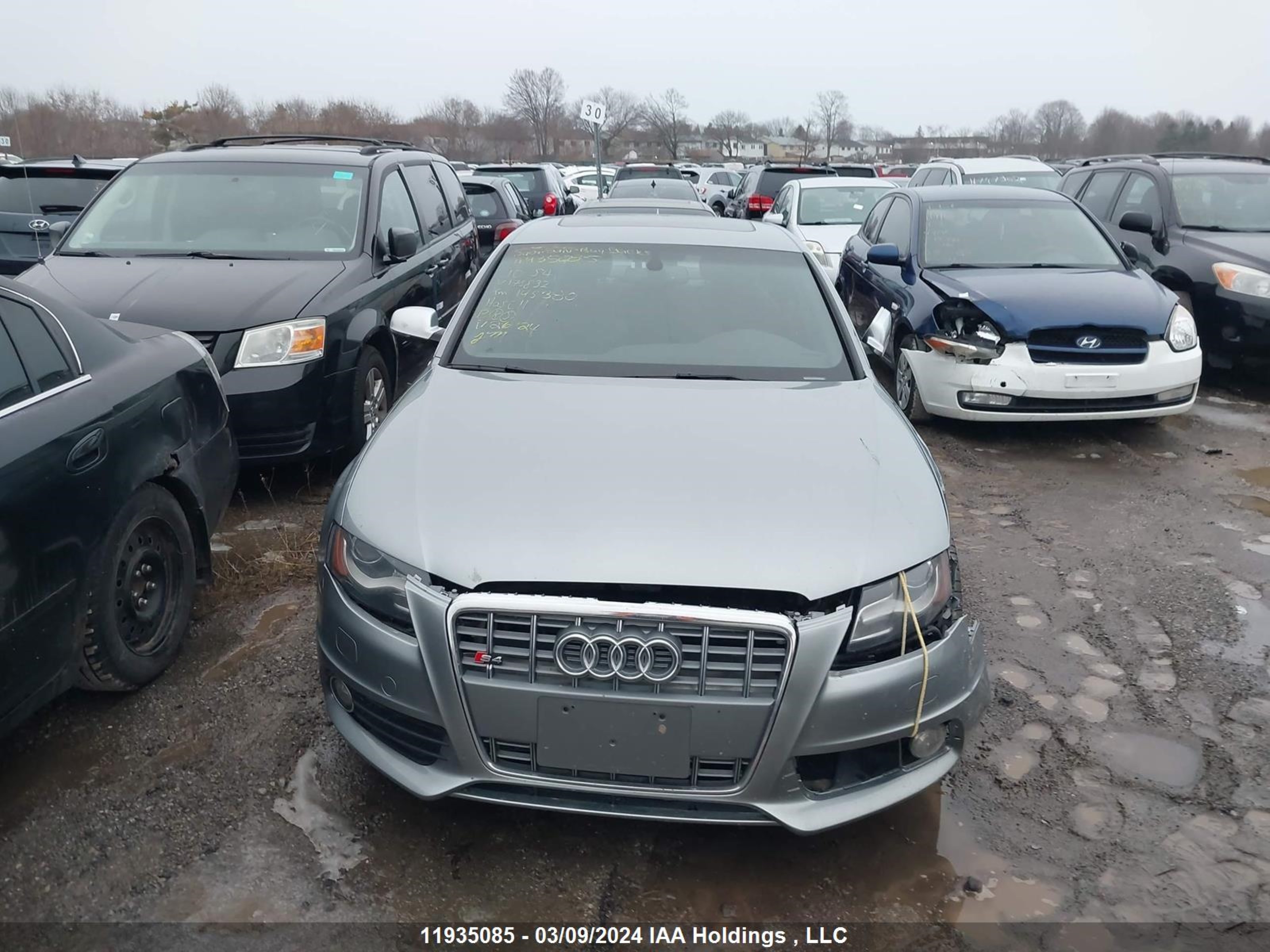 Photo 6 VIN: WAUDGCFL6AA175832 - AUDI S4 