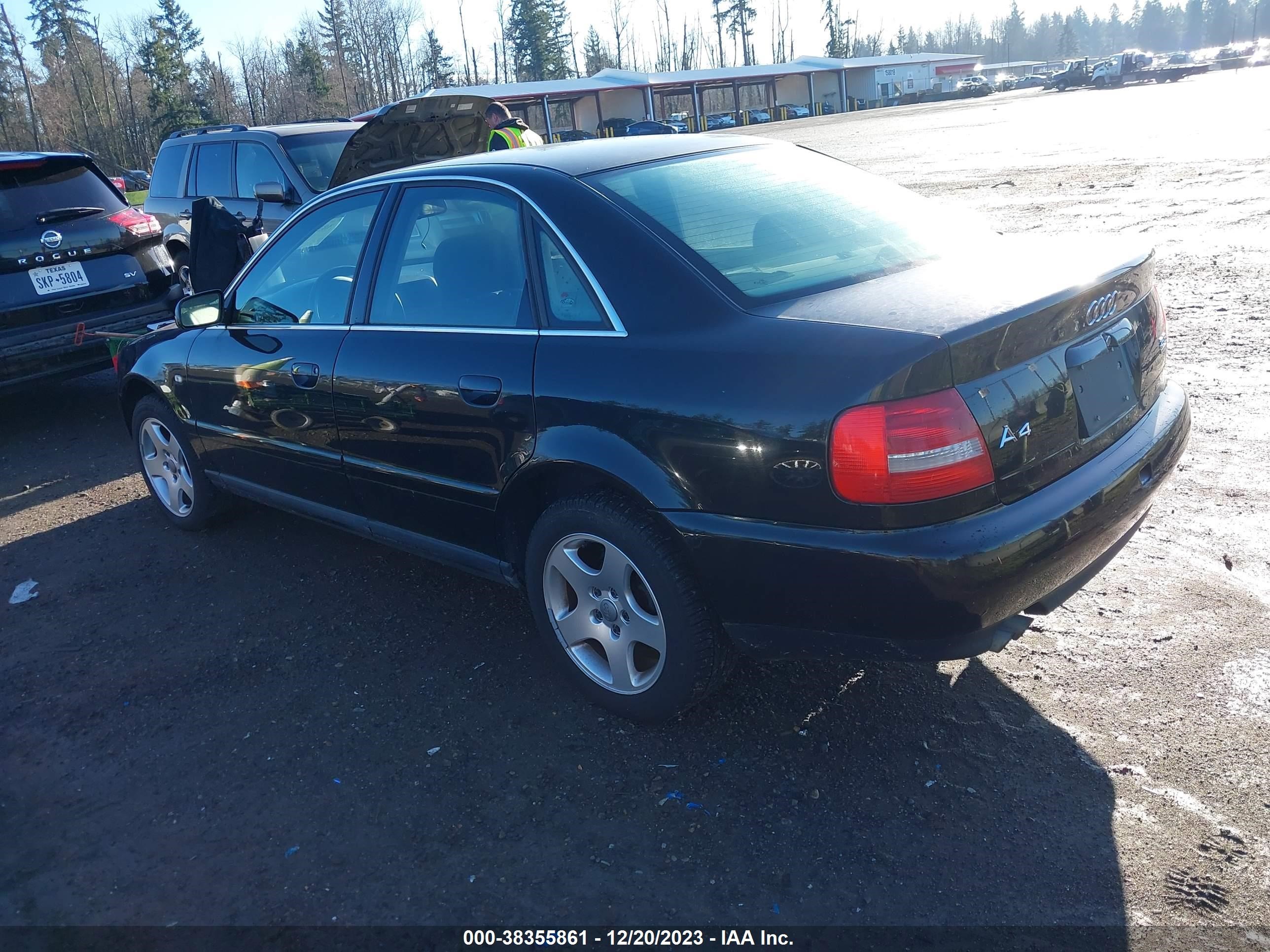 Photo 2 VIN: WAUDH28D8YA189559 - AUDI A4 