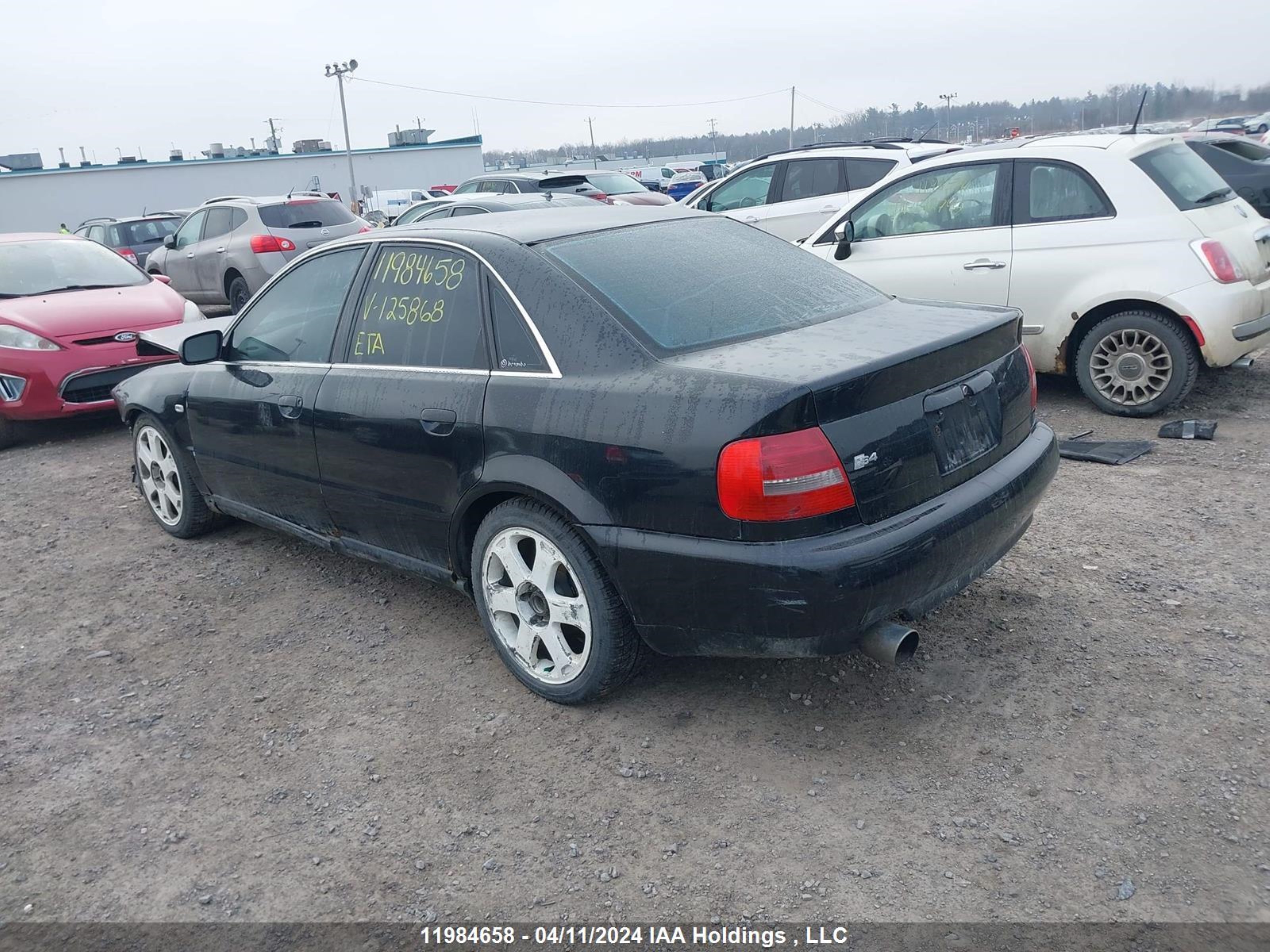 Photo 2 VIN: WAUDH28D9YA125868 - AUDI A4 