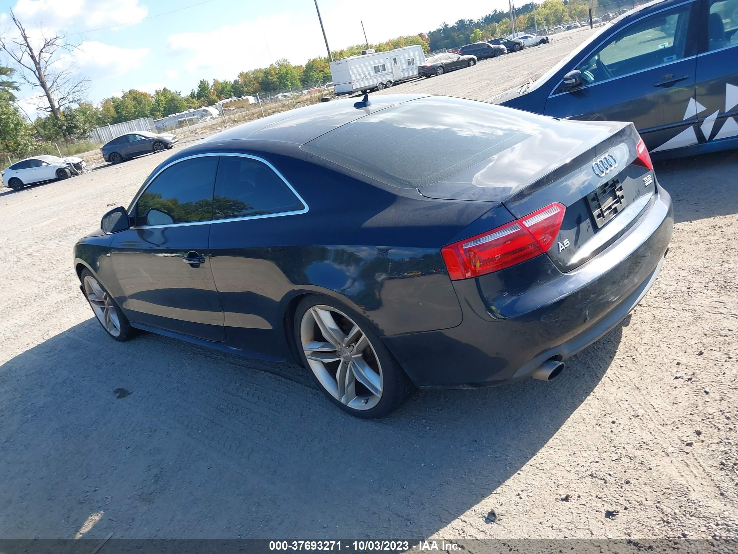 Photo 2 VIN: WAUDK78T29A013713 - AUDI A5 