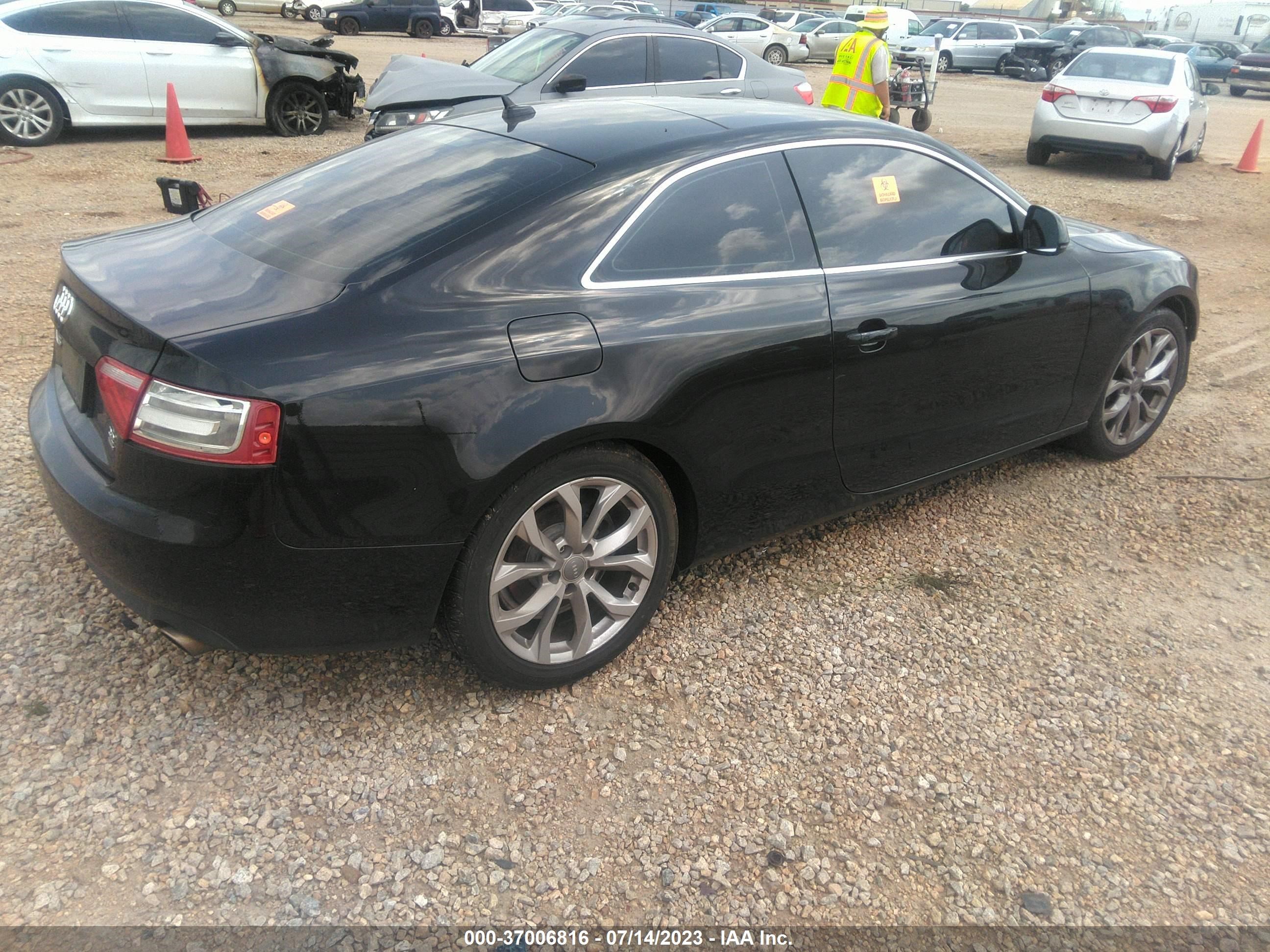 Photo 3 VIN: WAUDK78T29A022332 - AUDI A5 