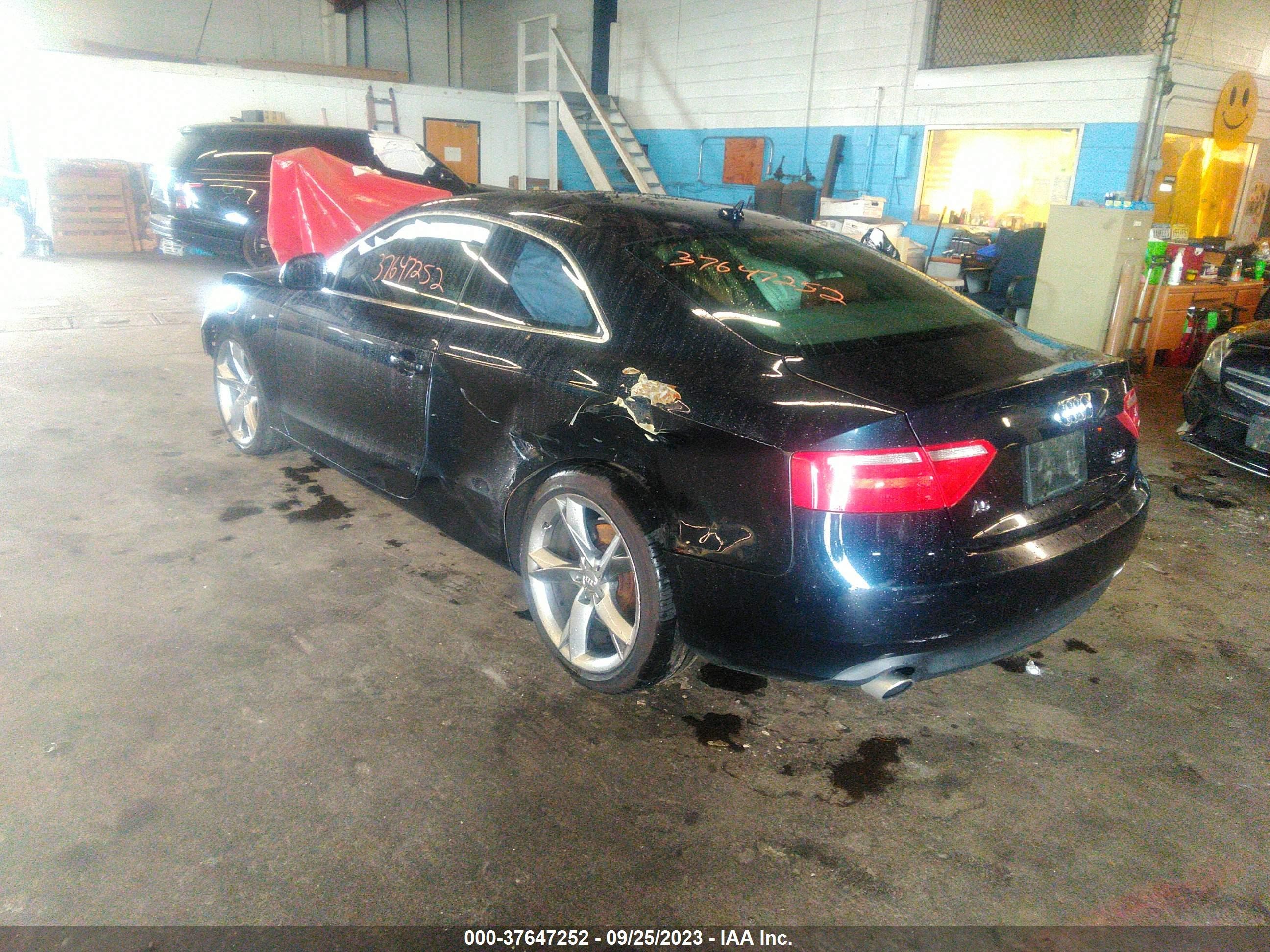 Photo 2 VIN: WAUDK78T29A057694 - AUDI A5 