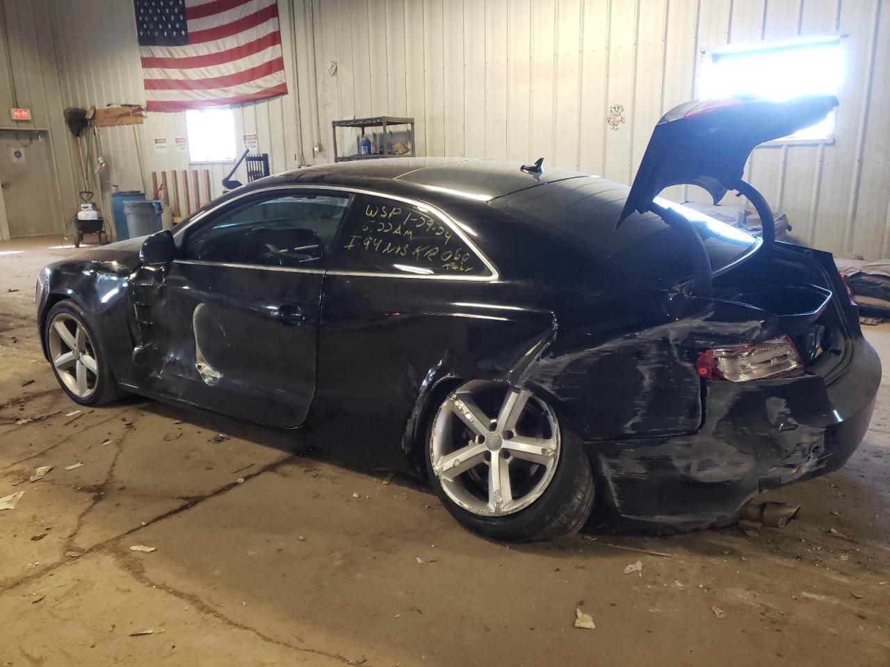 Photo 1 VIN: WAUDK78T69A015786 - AUDI A5 