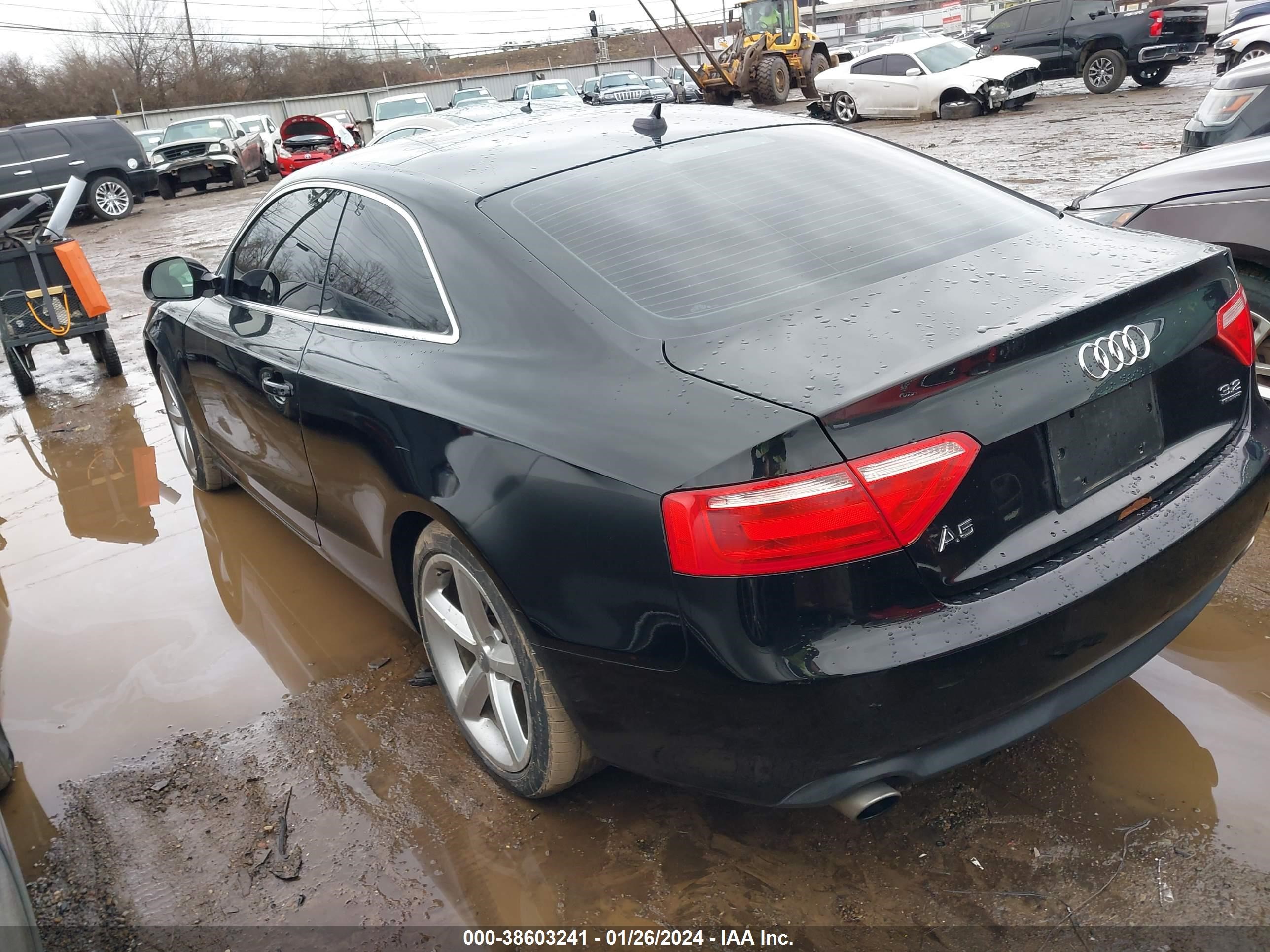 Photo 2 VIN: WAUDK78T79A013819 - AUDI A5 