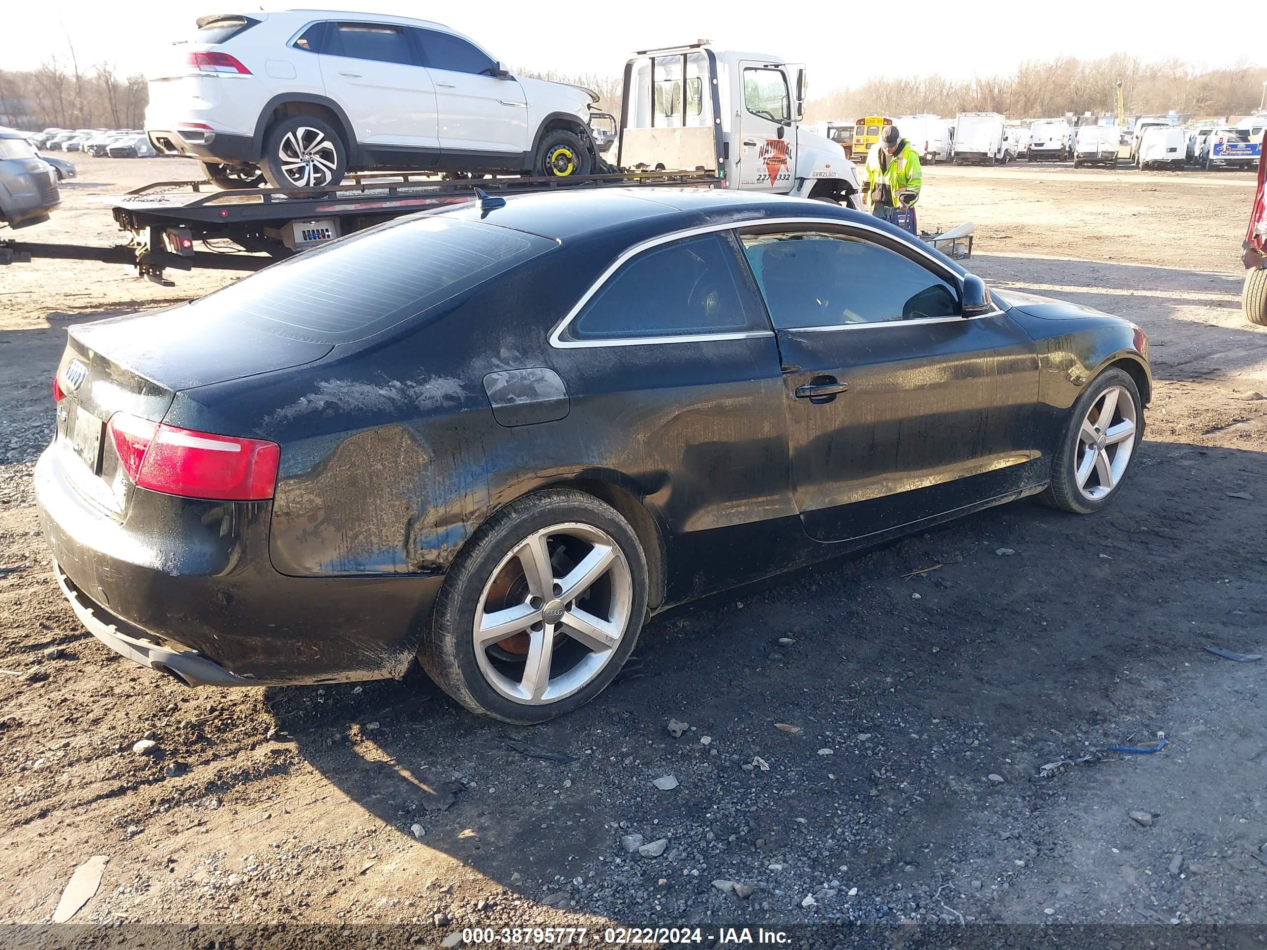 Photo 3 VIN: WAUDK78T79A022178 - AUDI A5 