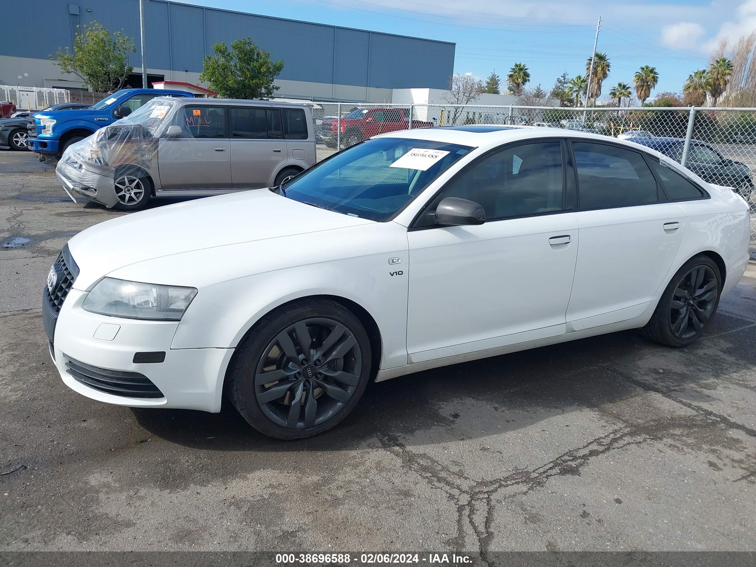 Photo 1 VIN: WAUDN74F48N089240 - AUDI S6 