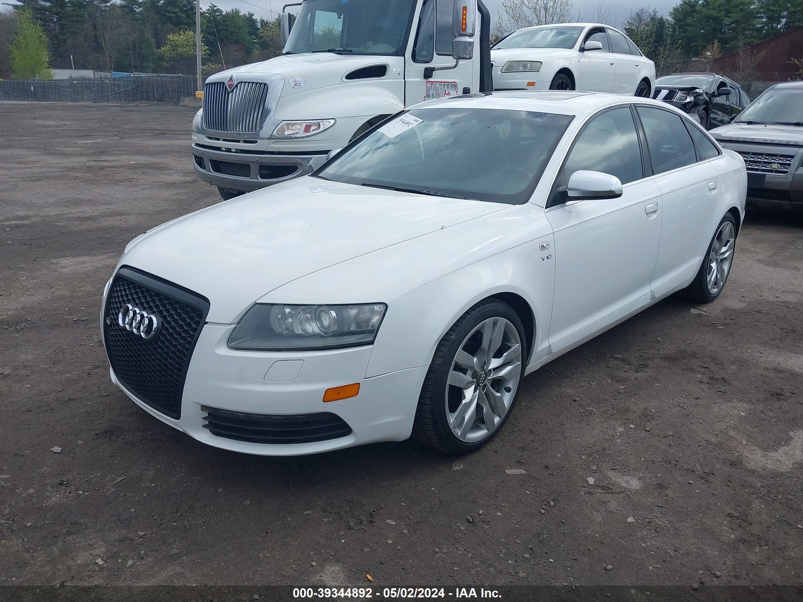 Photo 1 VIN: WAUDN74F48N148786 - AUDI S6 