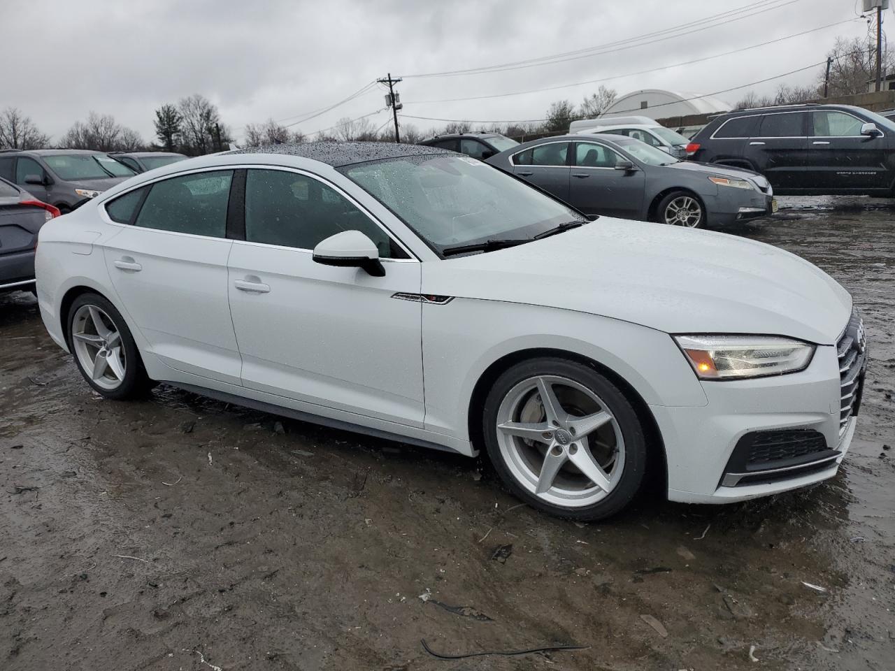 Photo 3 VIN: WAUDNCF54JA132582 - AUDI A5 