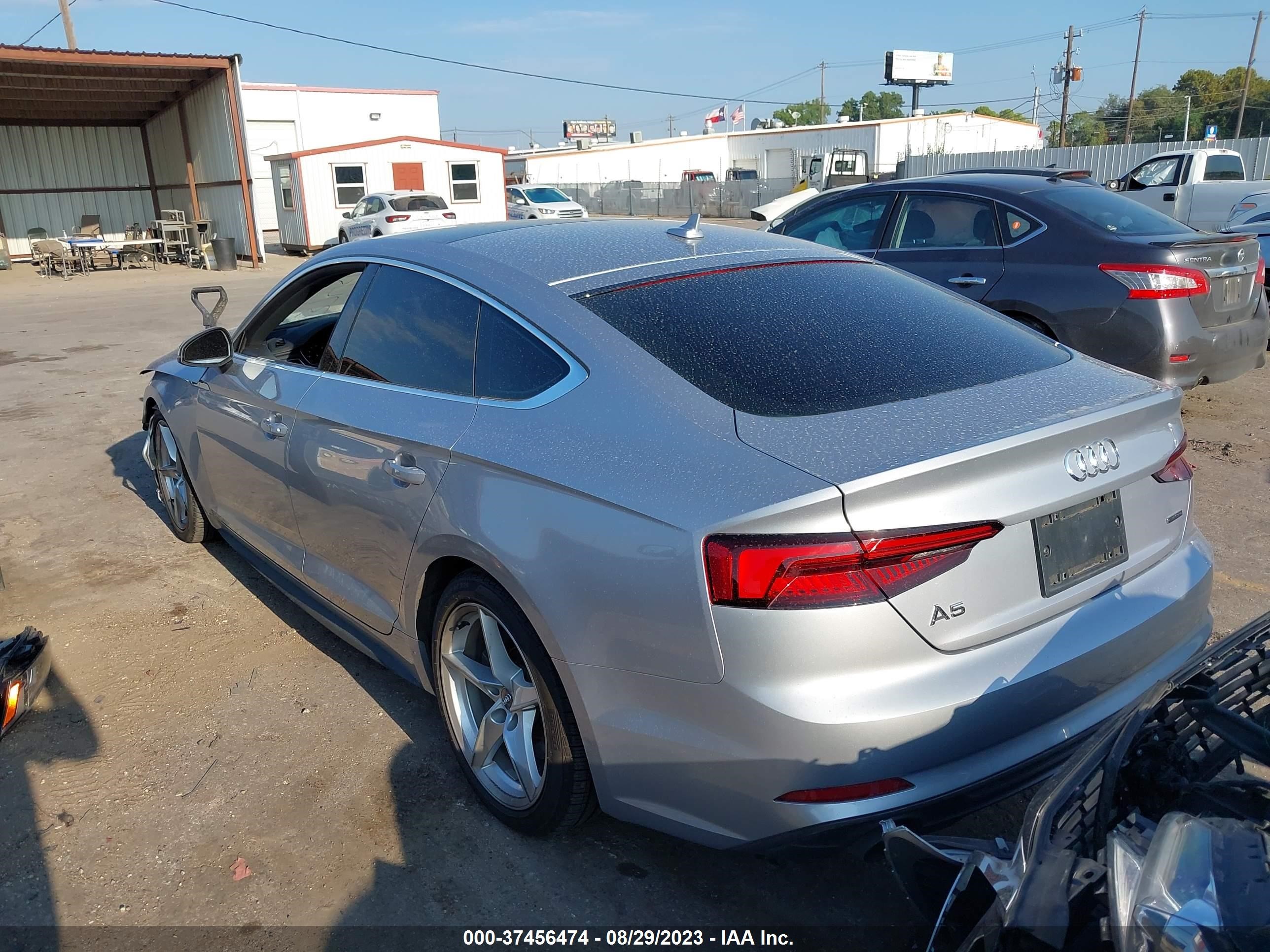 Photo 2 VIN: WAUDNCF57KA065641 - AUDI A5 