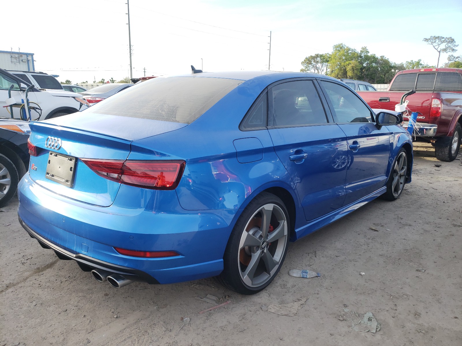 Photo 3 VIN: WAUE1GFF6LA050422 - AUDI S3 PREMIUM 