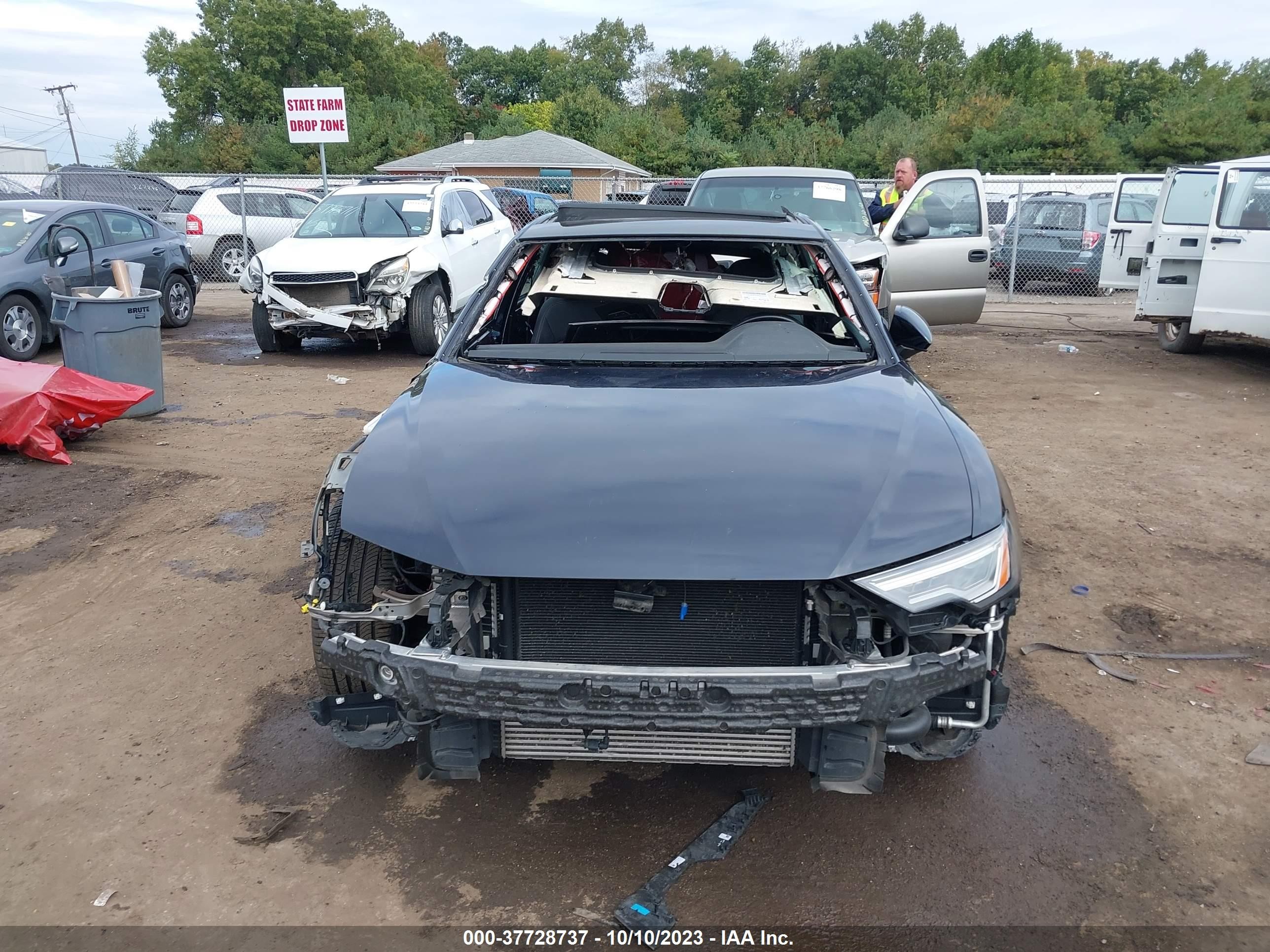 Photo 12 VIN: WAUE8AF29LN074289 - AUDI A6 