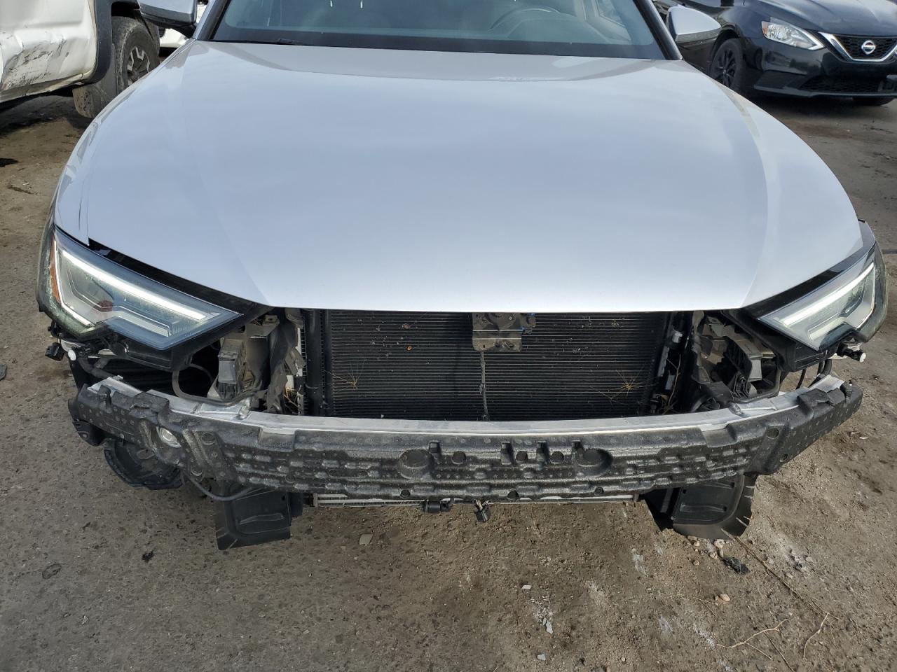 Photo 10 VIN: WAUE8AF2XKN127337 - AUDI A6 