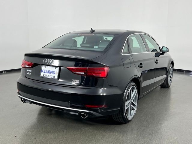 Photo 5 VIN: WAUE8GFF0J1024536 - AUDI A3 SEDAN 