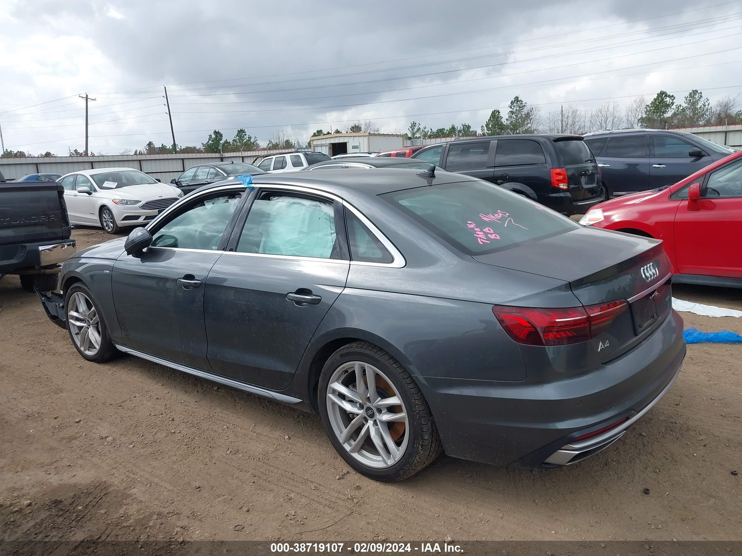 Photo 12 VIN: WAUEAAF40PN015014 - AUDI A4 