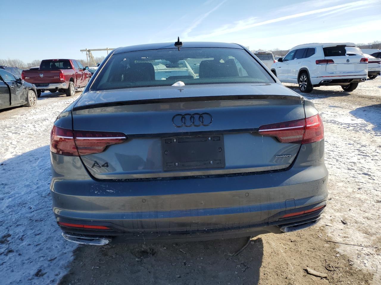 Photo 5 VIN: WAUEAAF42PA032193 - AUDI A4 