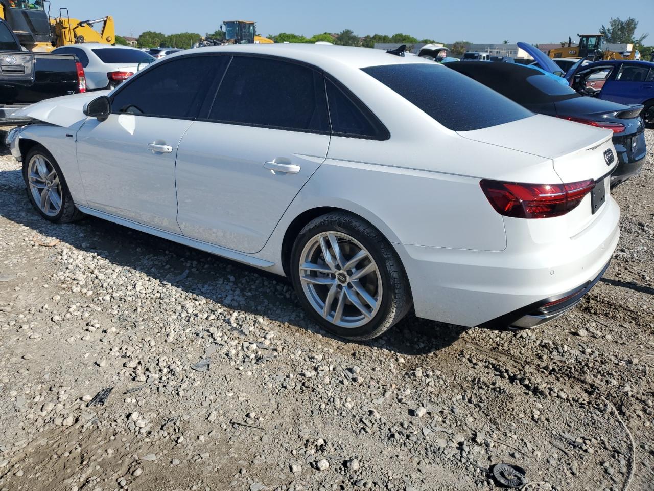 Photo 1 VIN: WAUEAAF43NN012640 - AUDI A4 