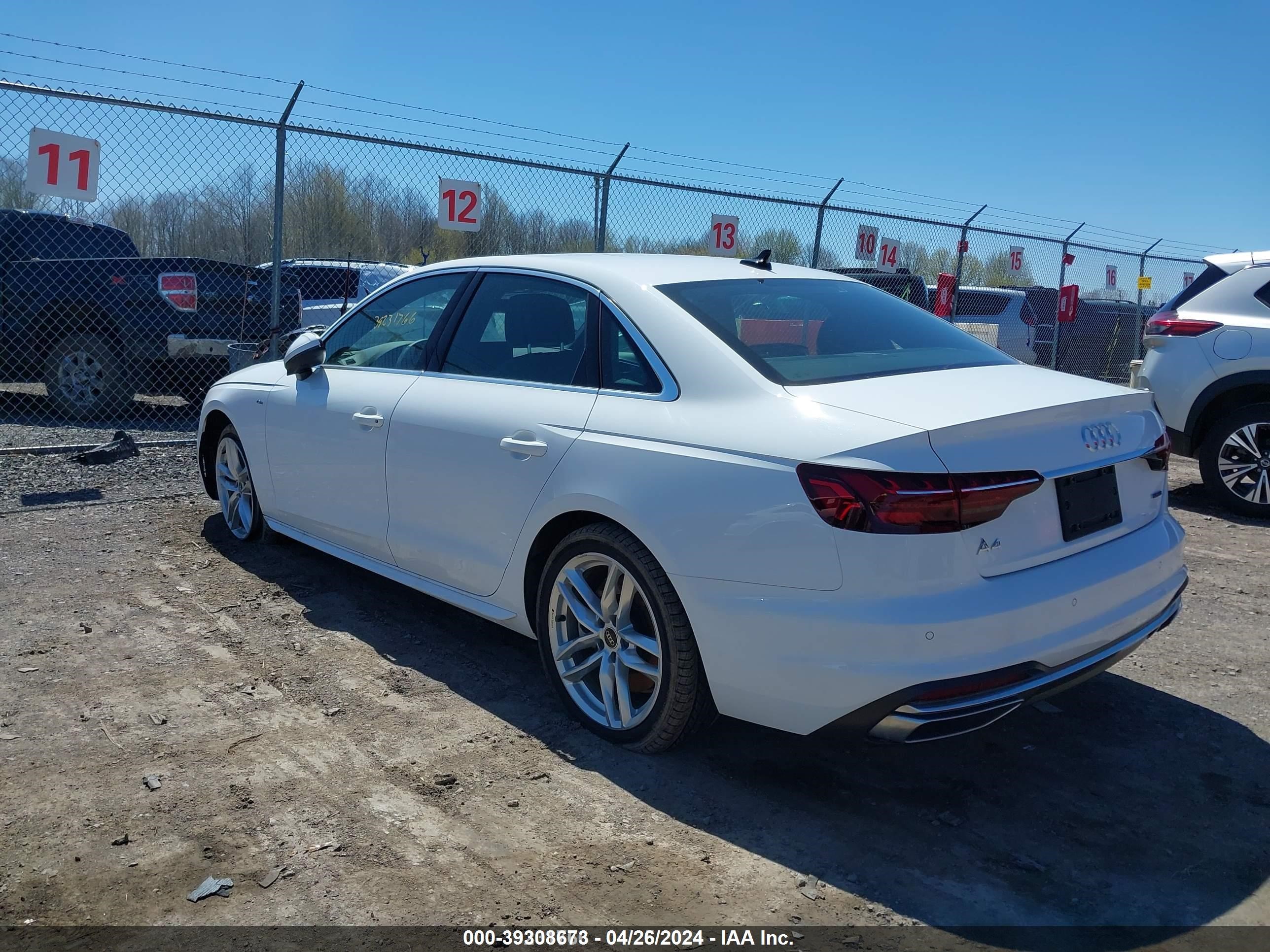 Photo 2 VIN: WAUEAAF44RN006447 - AUDI A4 