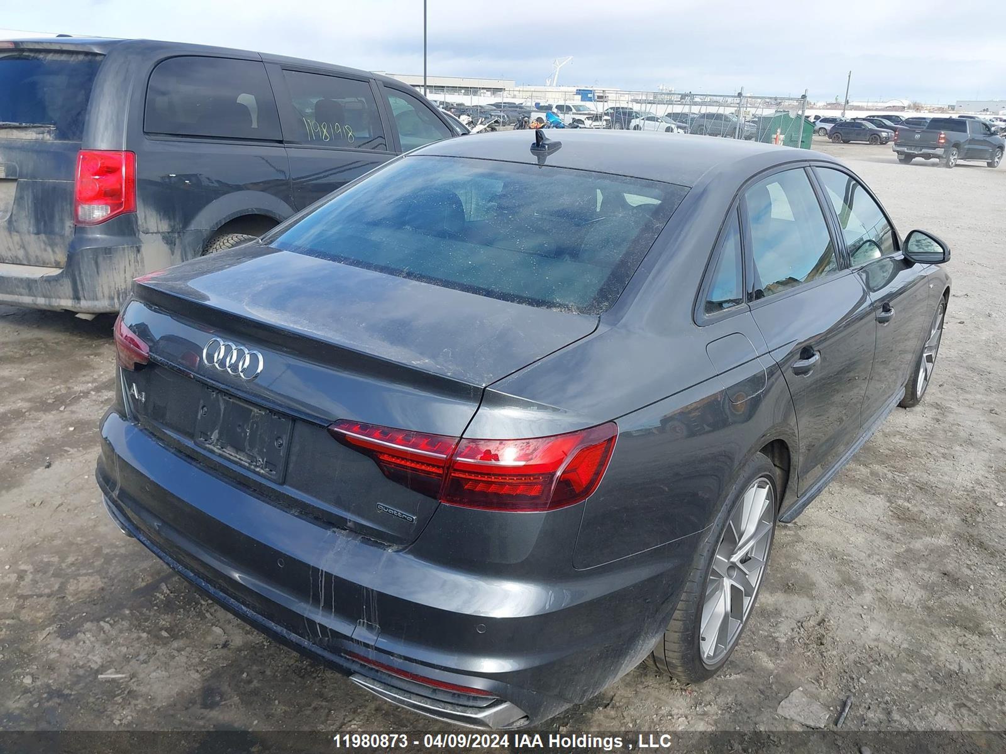 Photo 3 VIN: WAUEAAF46MA039949 - AUDI A4 