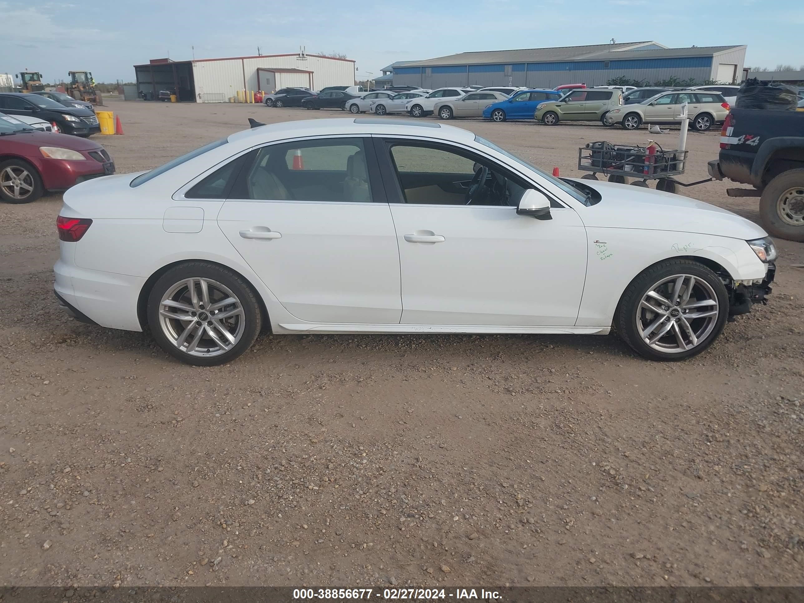 Photo 12 VIN: WAUEAAF47PN001529 - AUDI A4 