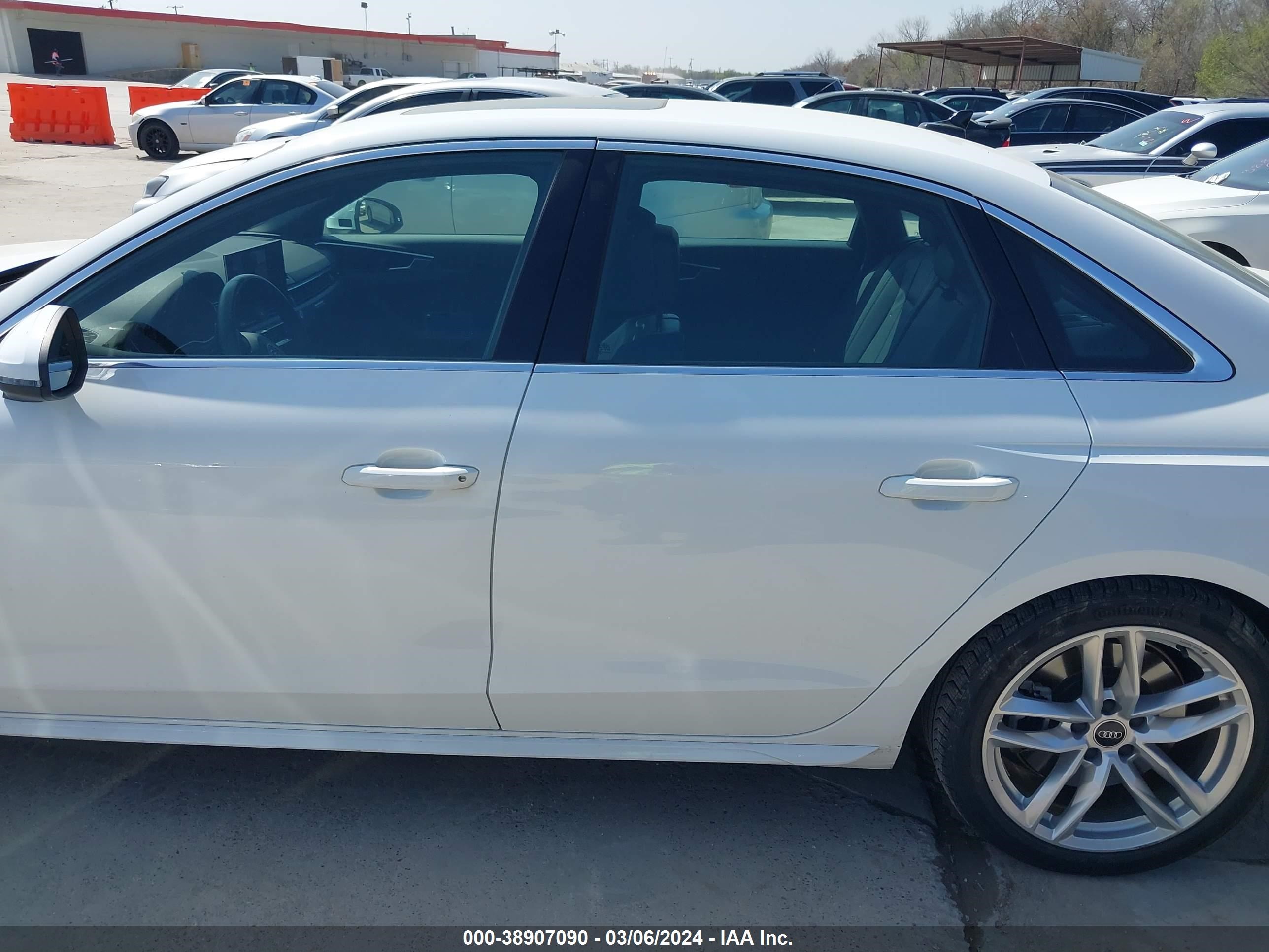 Photo 13 VIN: WAUEAAF47PN003216 - AUDI A4 