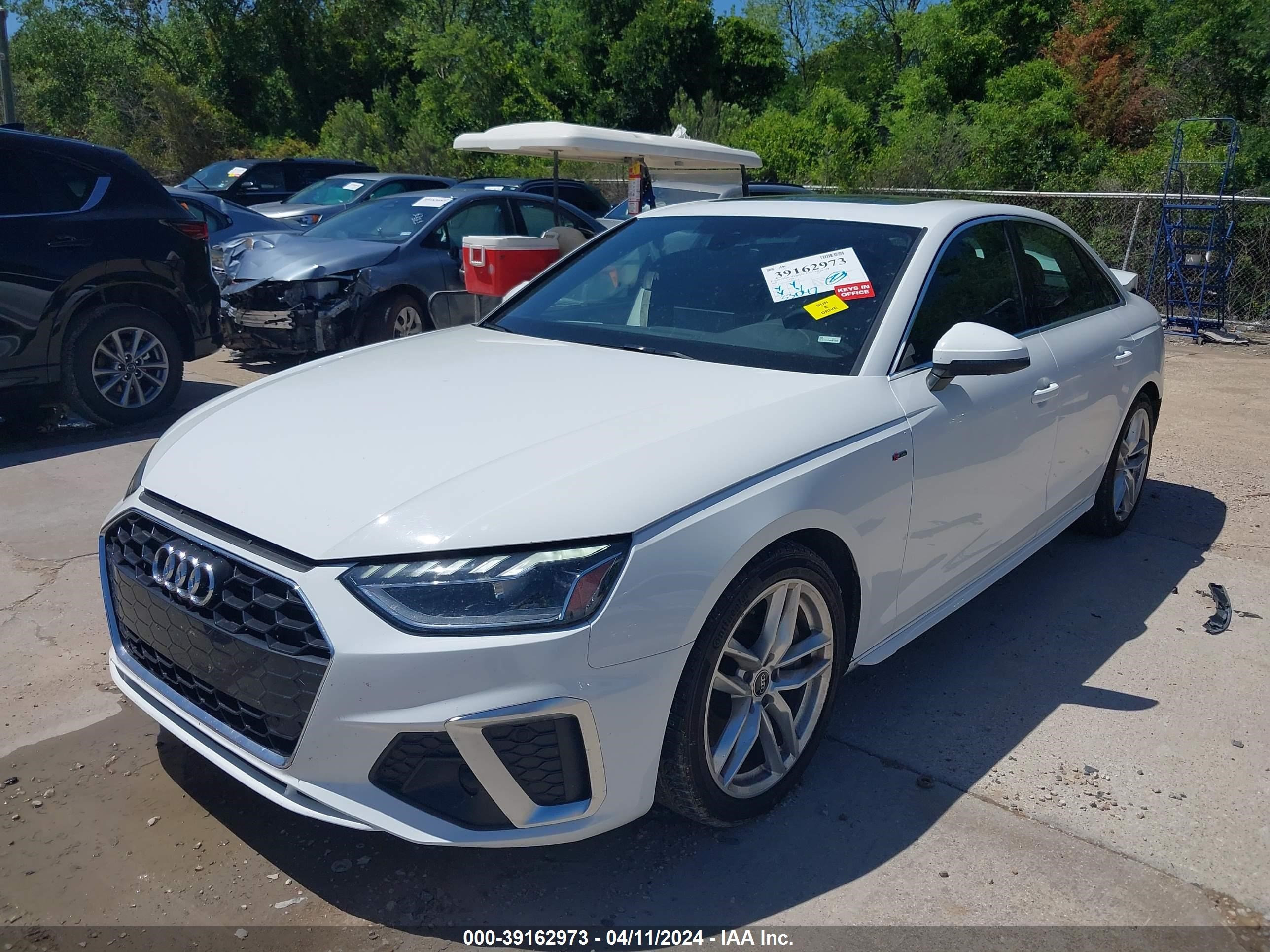 Photo 1 VIN: WAUEAAF48PN006318 - AUDI A4 PREMIUM 