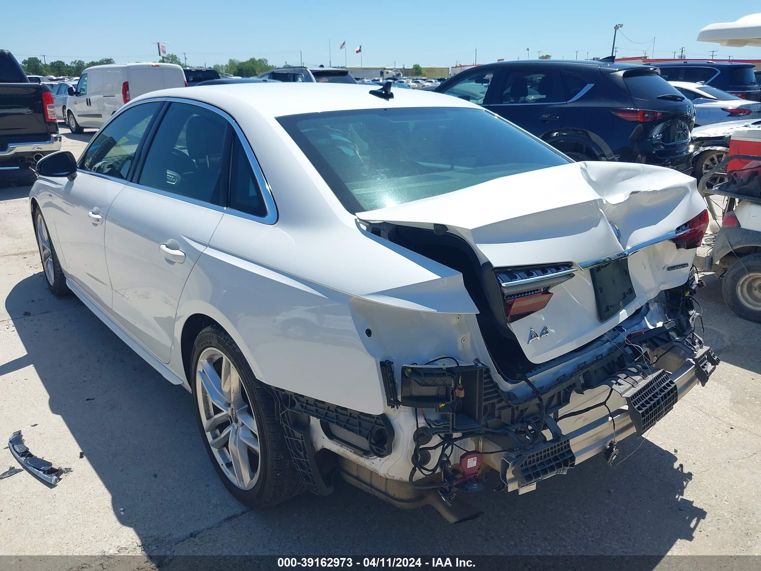 Photo 2 VIN: WAUEAAF48PN006318 - AUDI A4 PREMIUM 