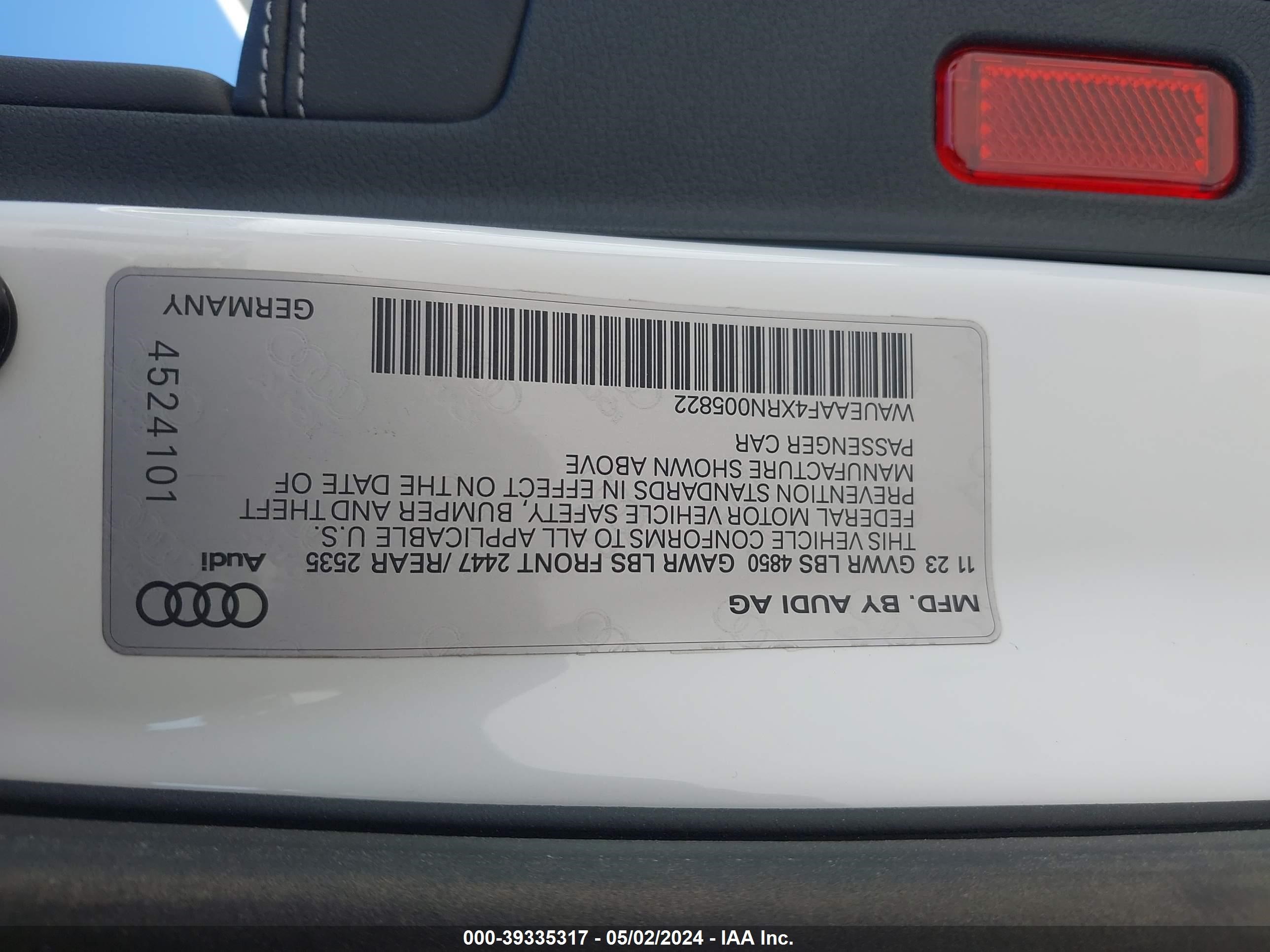 Photo 8 VIN: WAUEAAF4XRN005822 - AUDI A4 