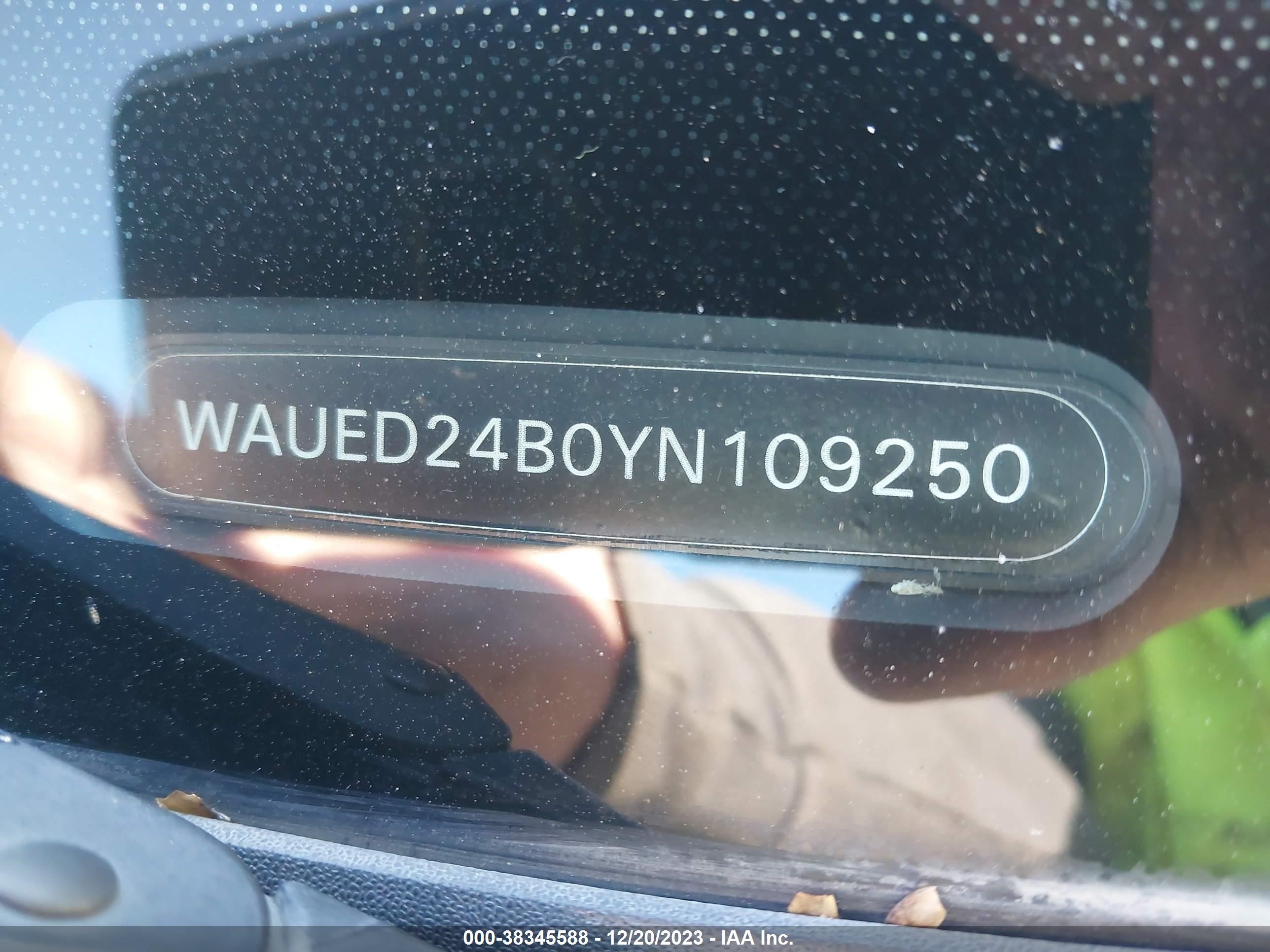 Photo 8 VIN: WAUED24B0YN109250 - AUDI A6 