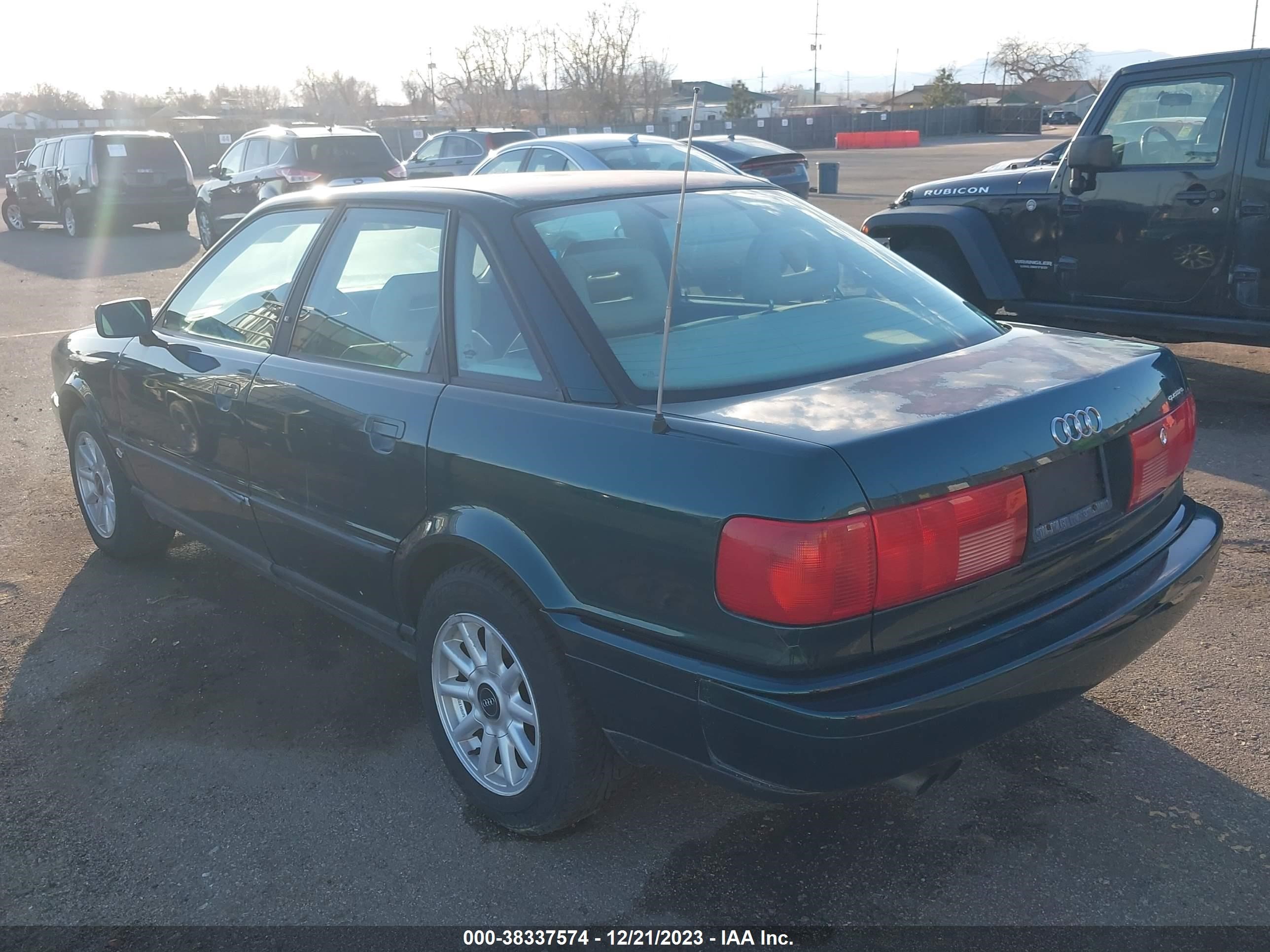 Photo 2 VIN: WAUEE88C8SA077214 - AUDI 90 