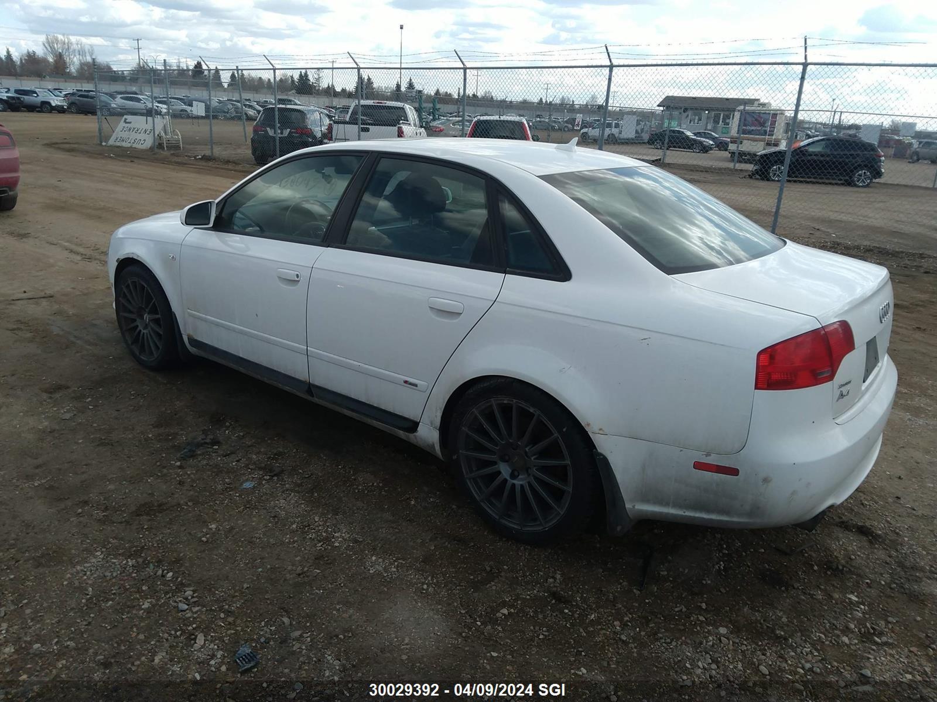 Photo 2 VIN: WAUEF68E58A130043 - AUDI A4 