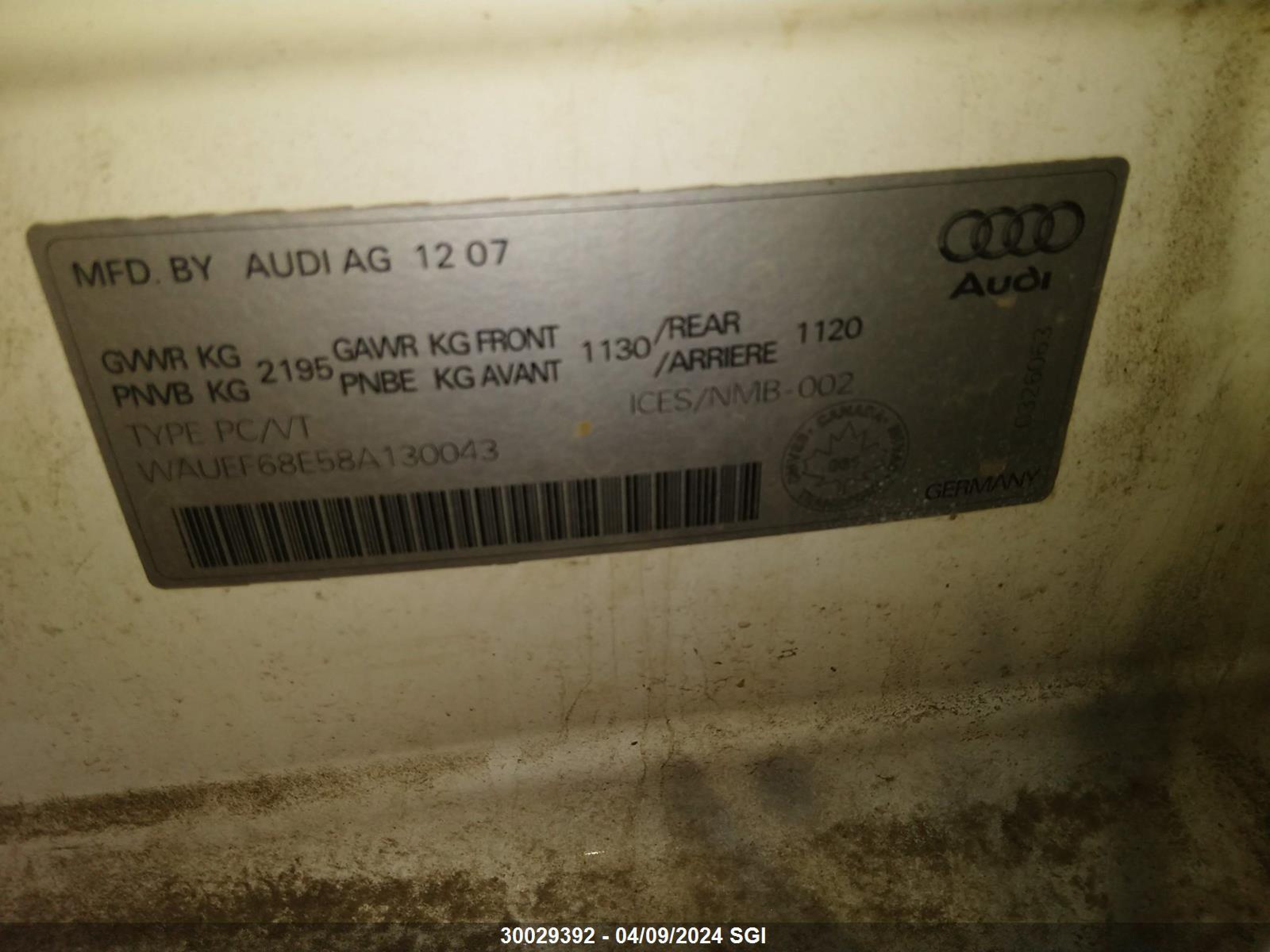 Photo 8 VIN: WAUEF68E58A130043 - AUDI A4 