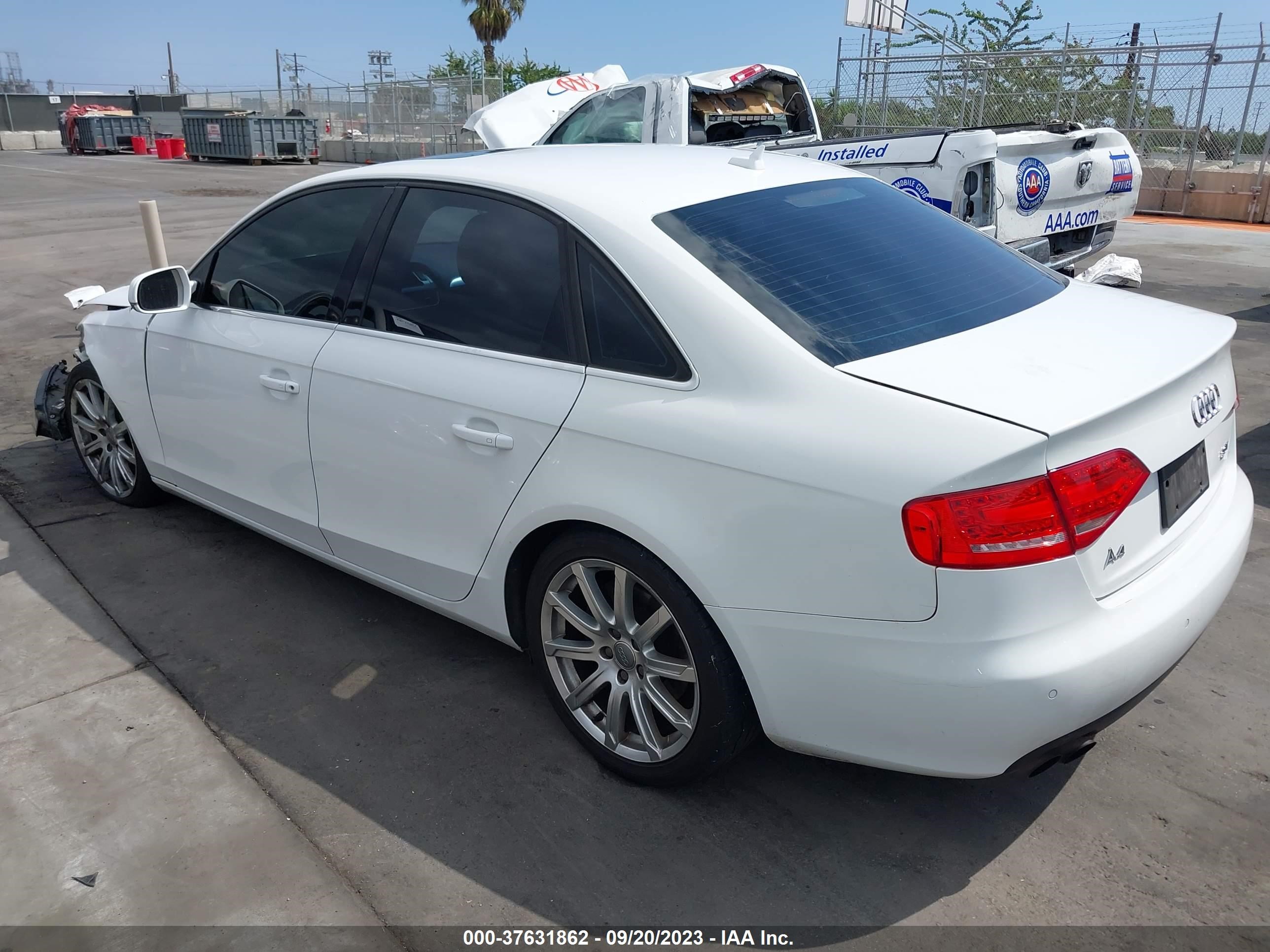 Photo 2 VIN: WAUEFAFL9AN019630 - AUDI A4 