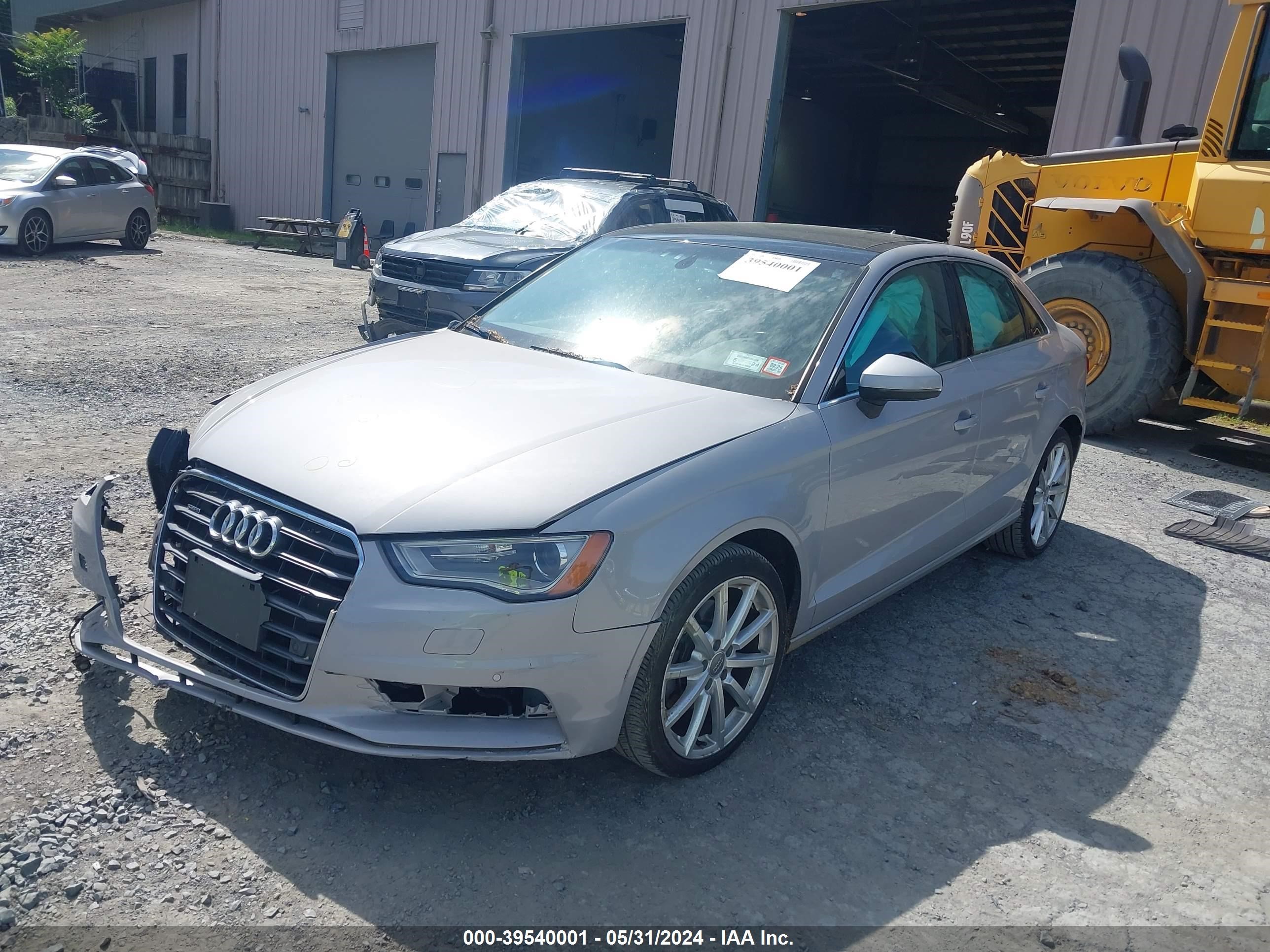 Photo 1 VIN: WAUEFGFF3F1032496 - AUDI A3 