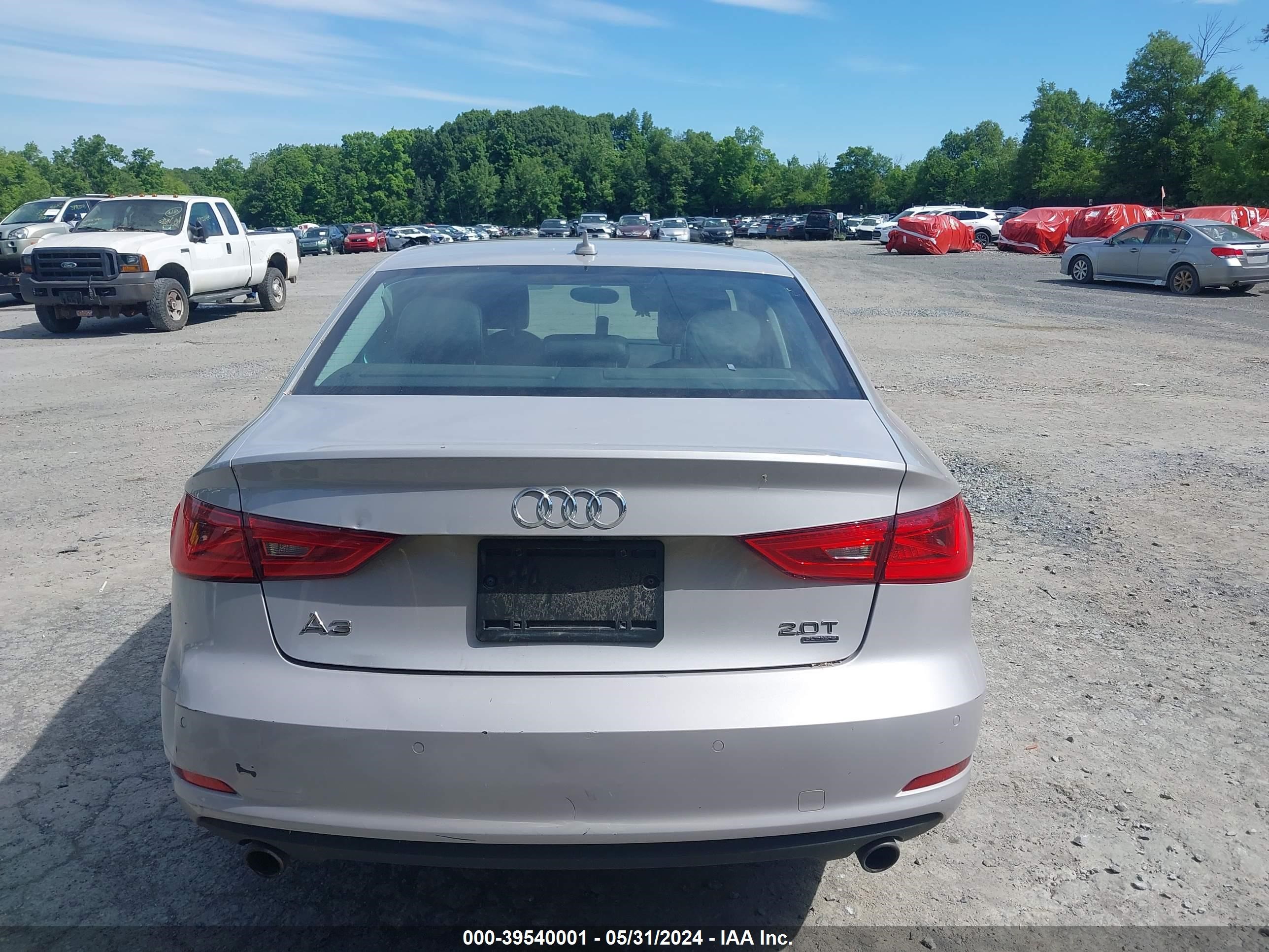 Photo 15 VIN: WAUEFGFF3F1032496 - AUDI A3 