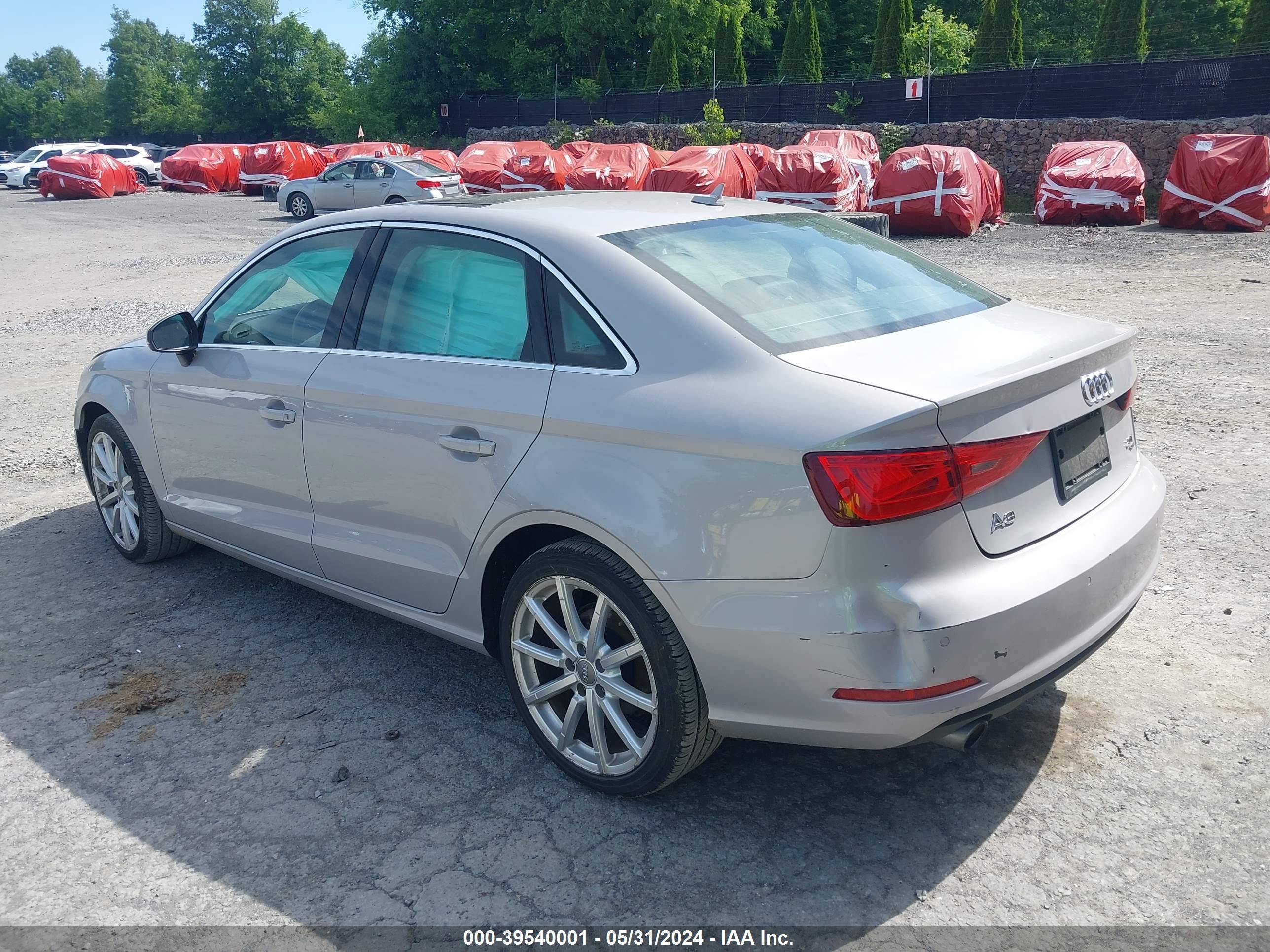 Photo 2 VIN: WAUEFGFF3F1032496 - AUDI A3 