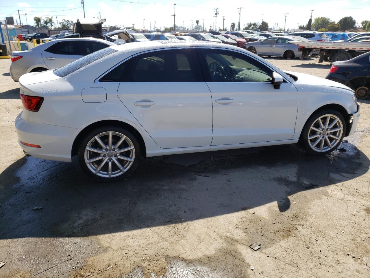 Photo 2 VIN: WAUEFGFF3F1043580 - AUDI A3 