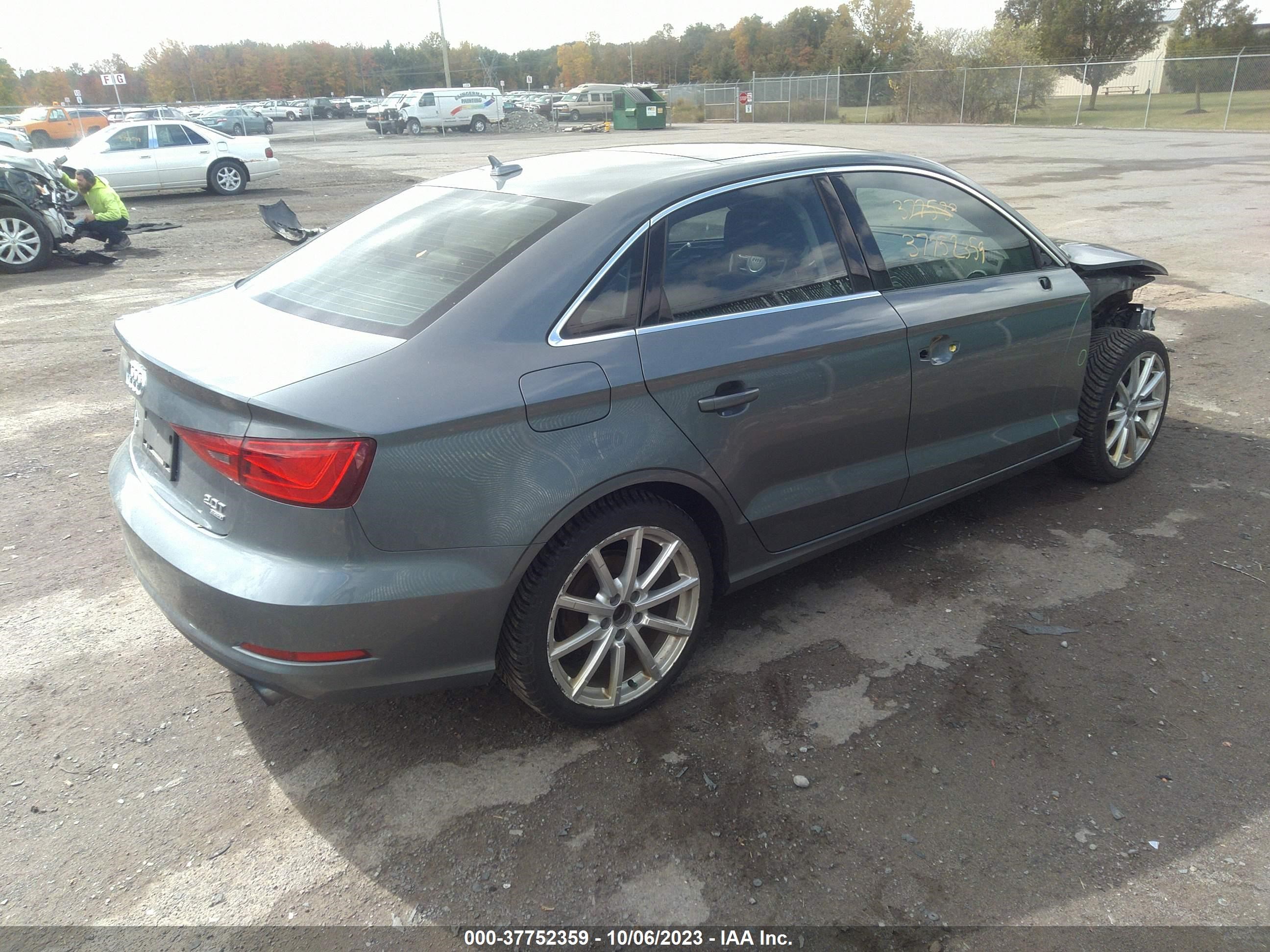 Photo 3 VIN: WAUEFGFF8F1051609 - AUDI A3 