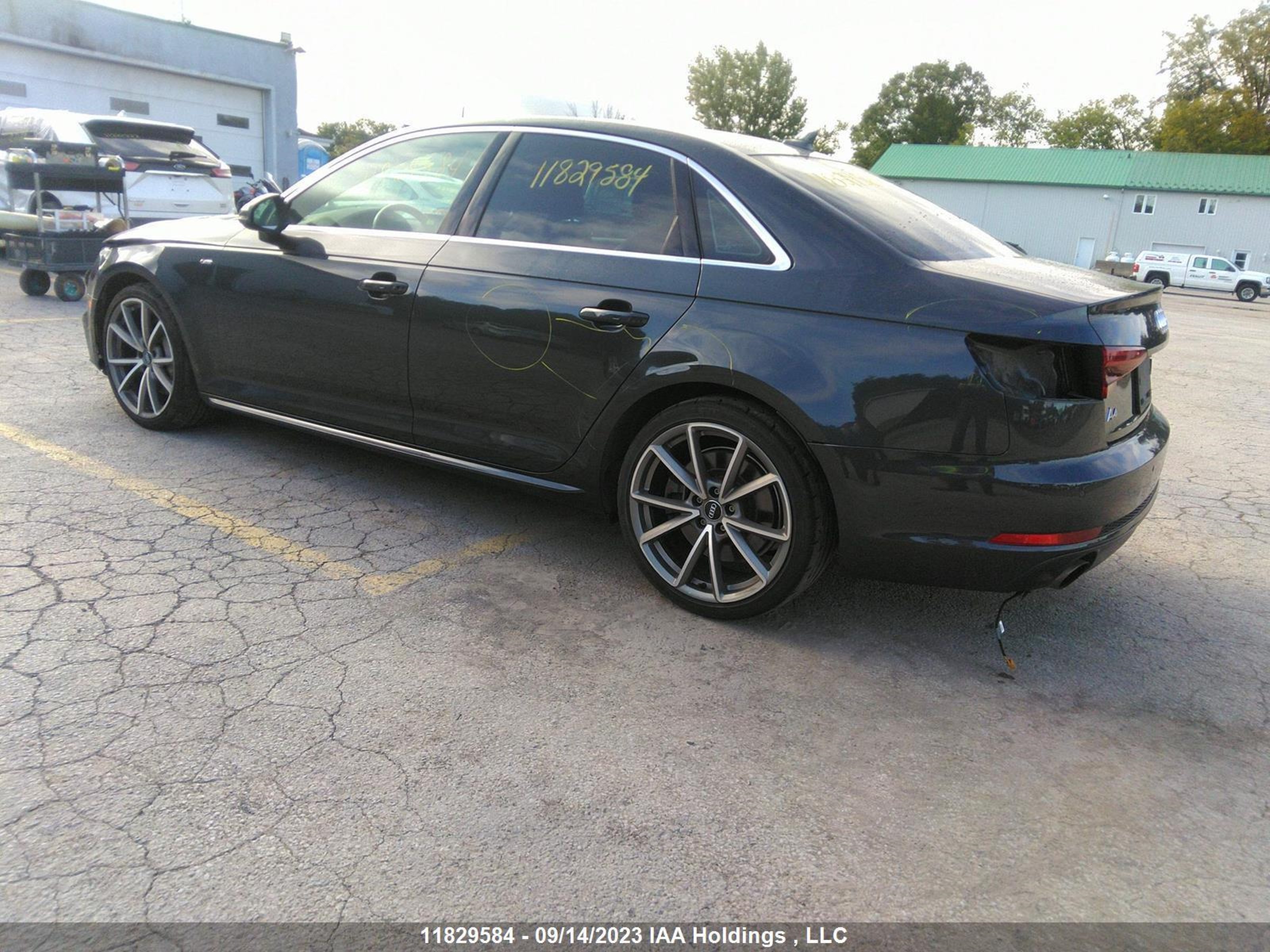 Photo 2 VIN: WAUENAF40JA023732 - AUDI A4 