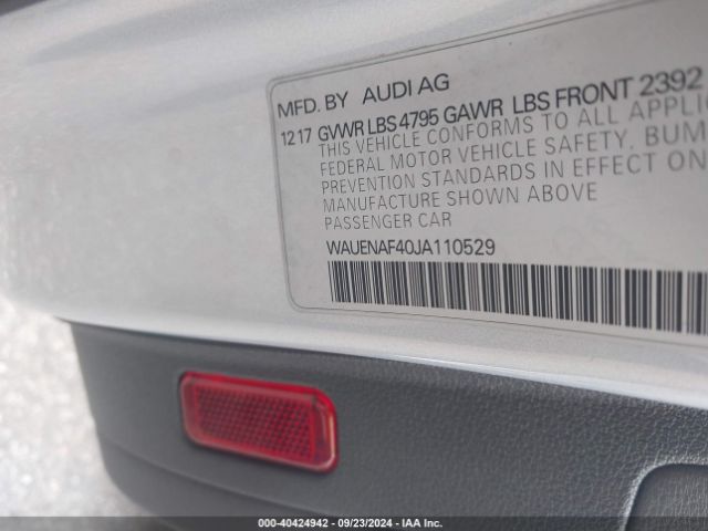 Photo 8 VIN: WAUENAF40JA110529 - AUDI A4 