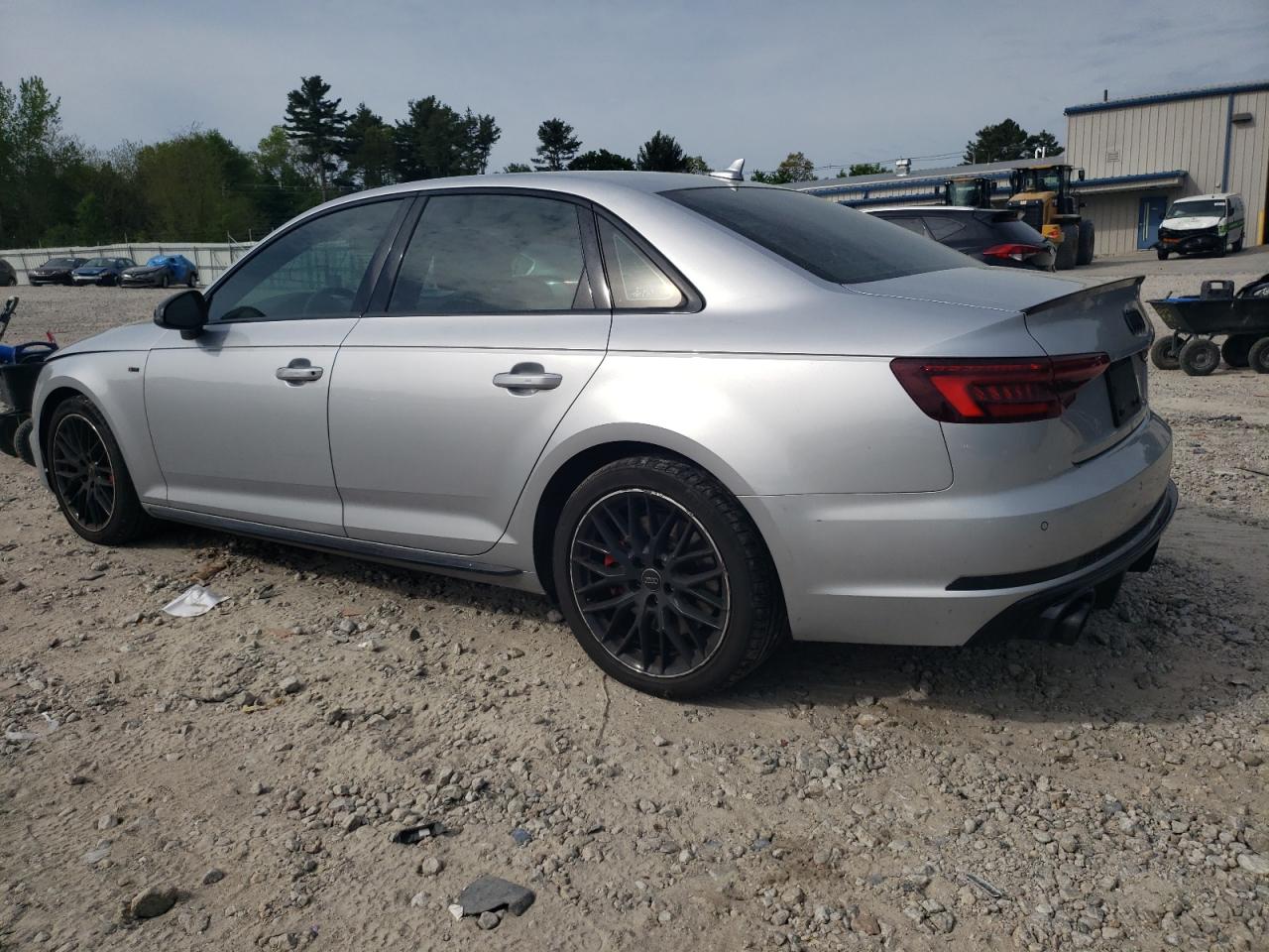 Photo 1 VIN: WAUENAF40JN013792 - AUDI A4 