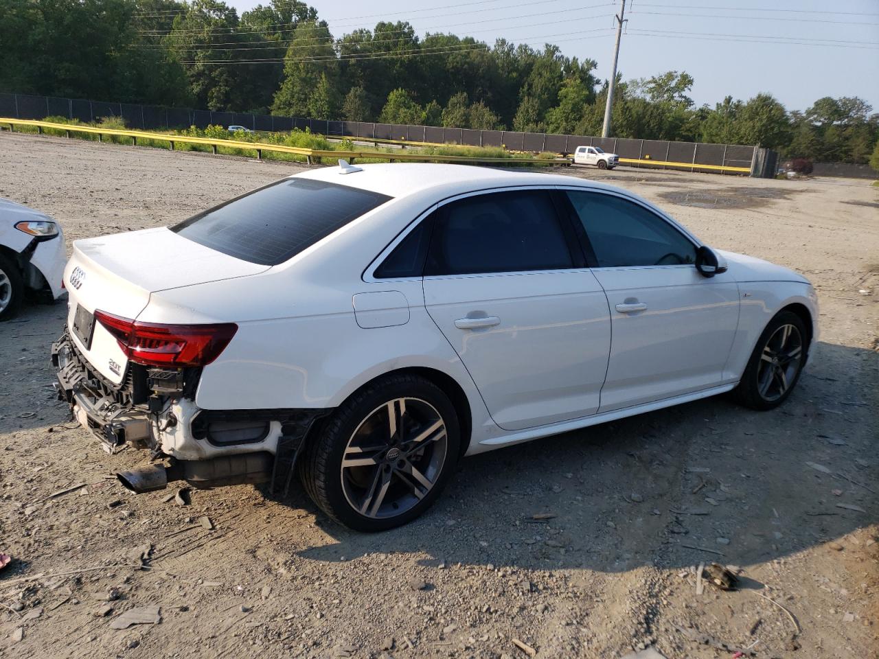 Photo 2 VIN: WAUENAF40JN014540 - AUDI A4 