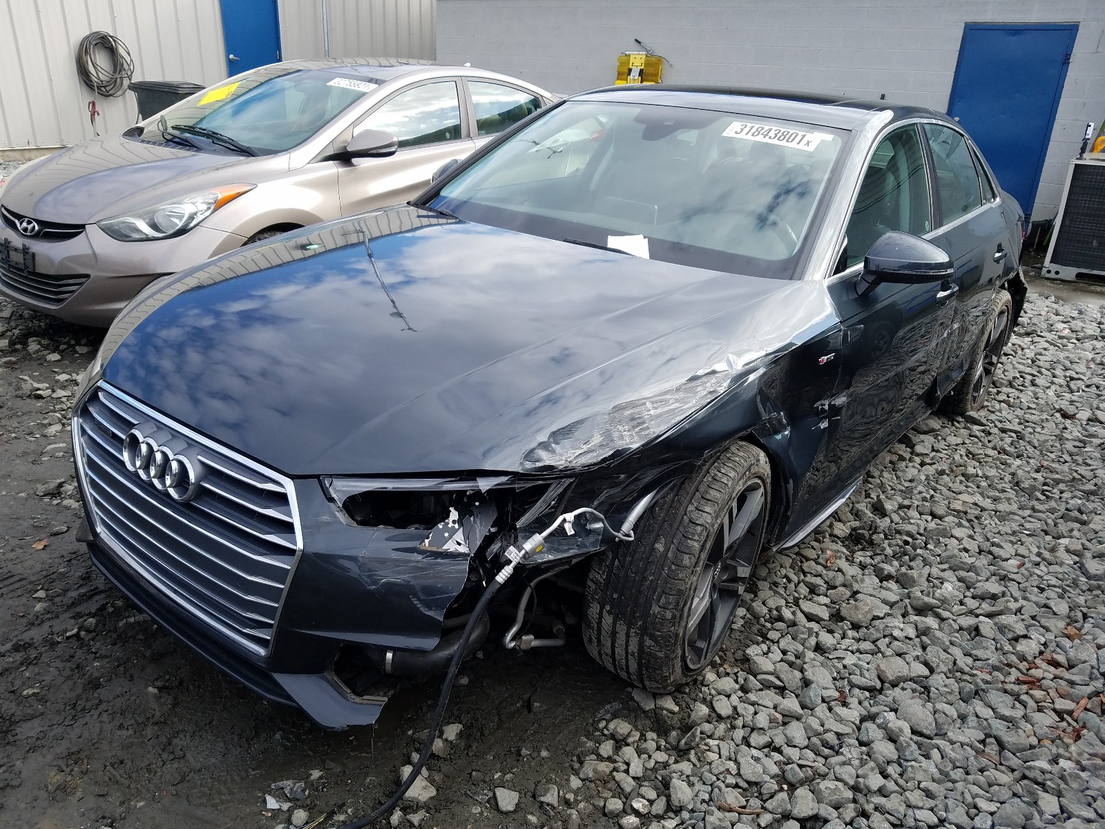 Photo 1 VIN: WAUENAF47HN006333 - AUDI A4 PREMIUM 