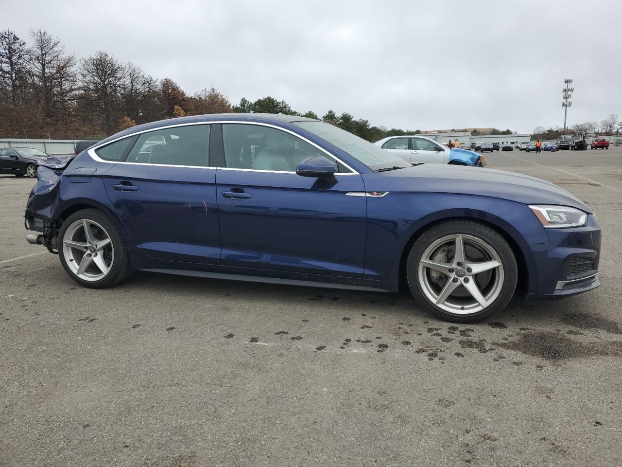 Photo 3 VIN: WAUENCF53KA011581 - AUDI A5 