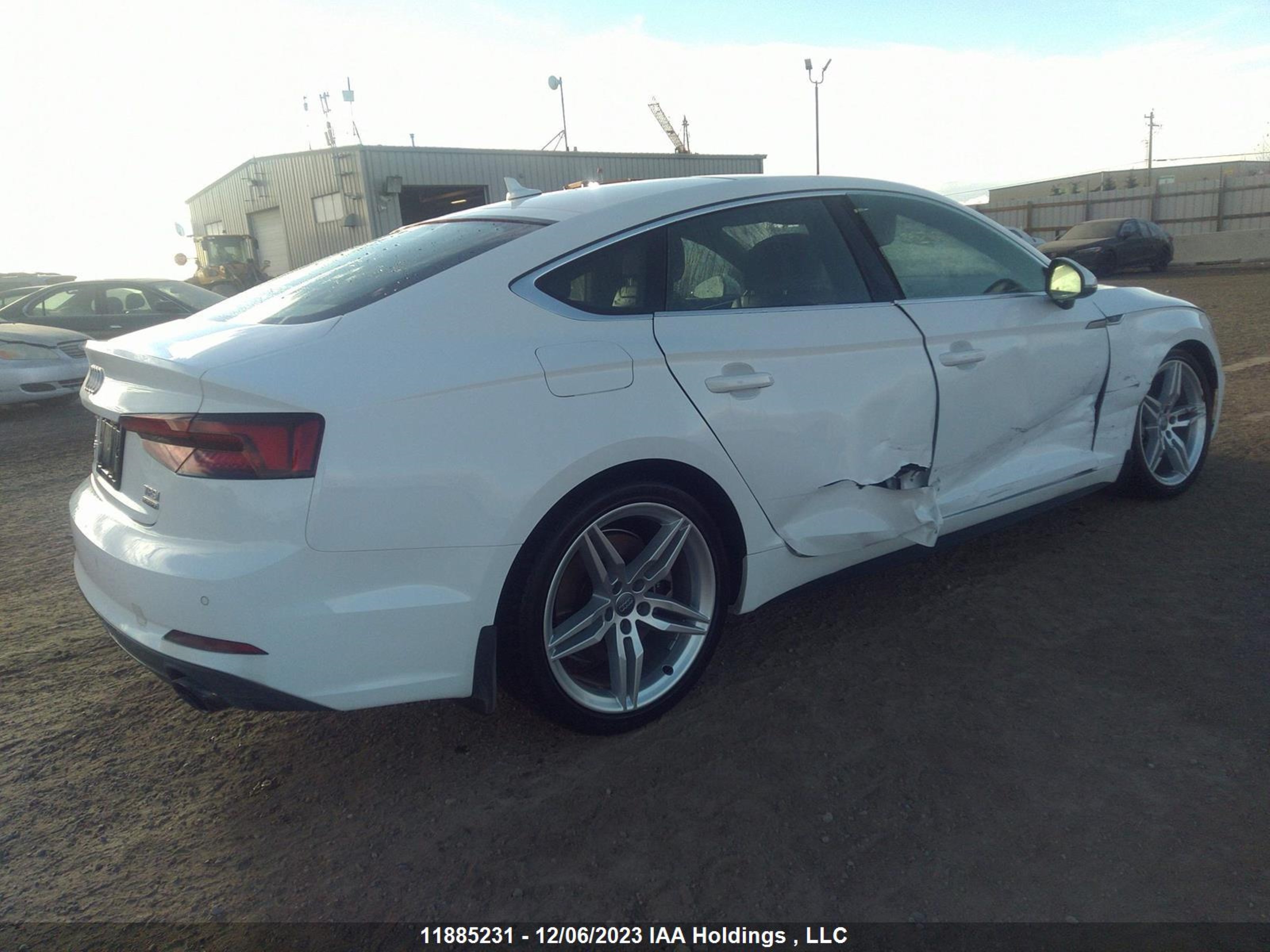 Photo 3 VIN: WAUENCF55JA043253 - AUDI A5 