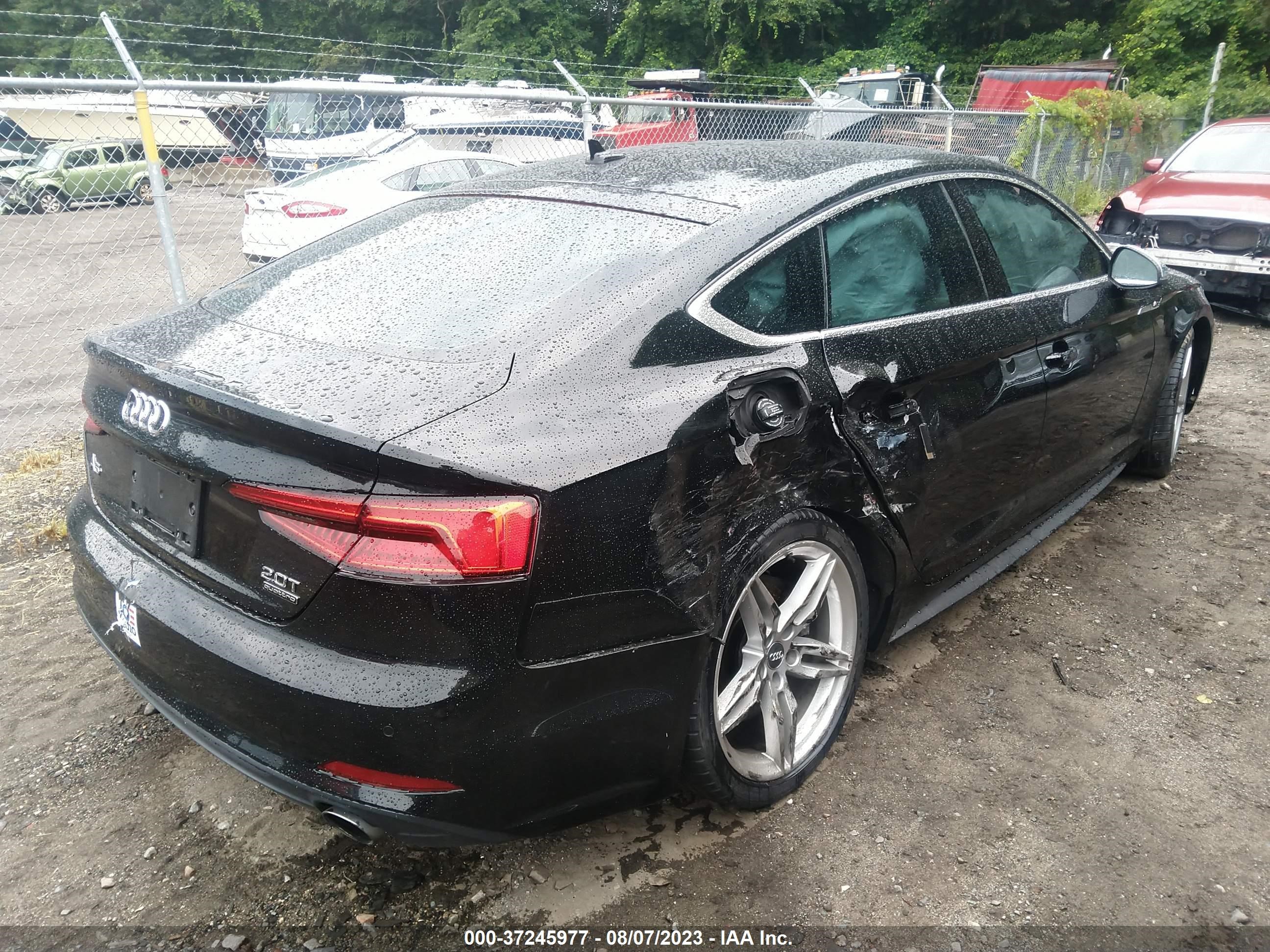 Photo 3 VIN: WAUENCF56JA009452 - AUDI A5 