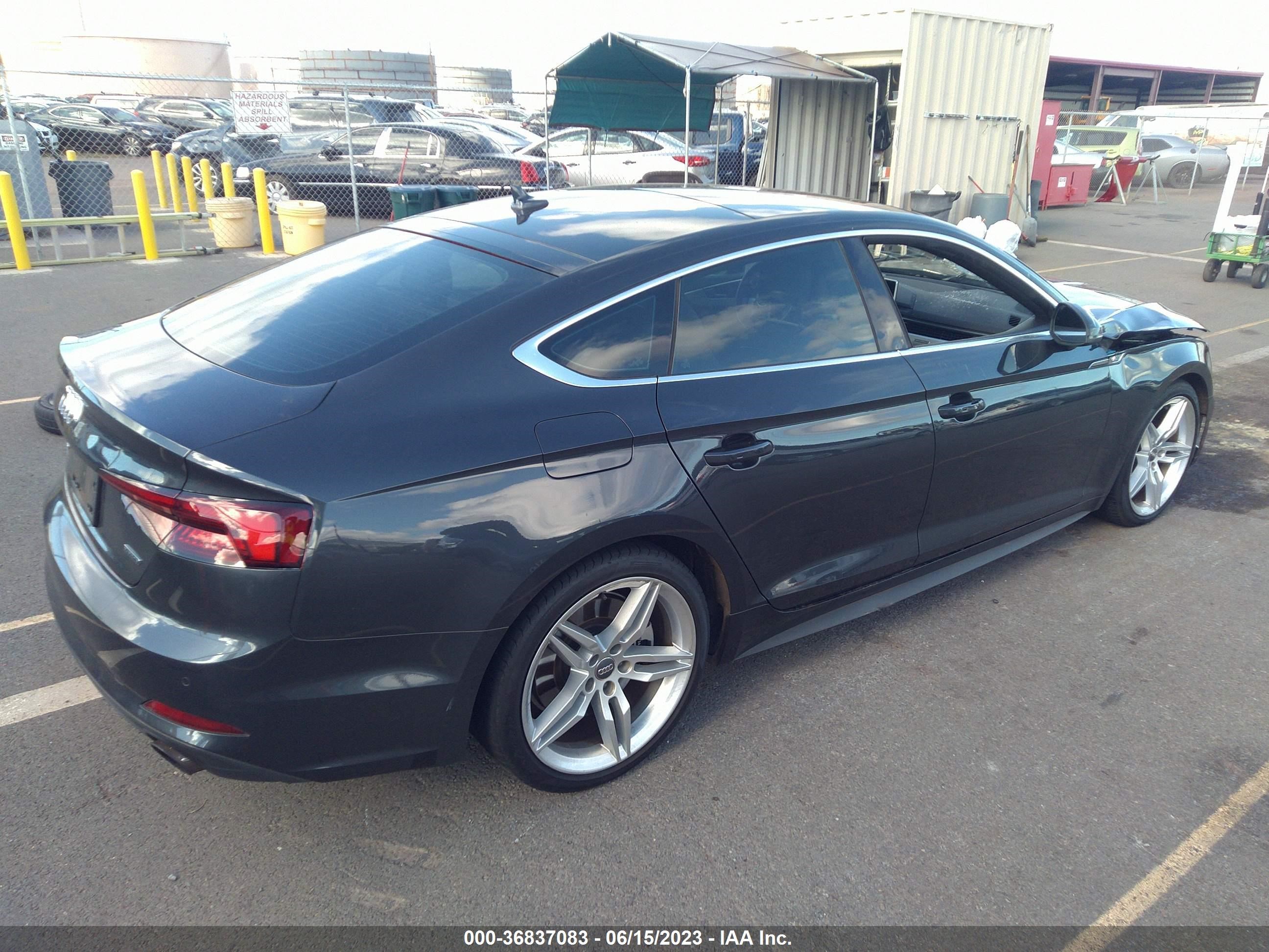 Photo 3 VIN: WAUENCF56KA077218 - AUDI A5 