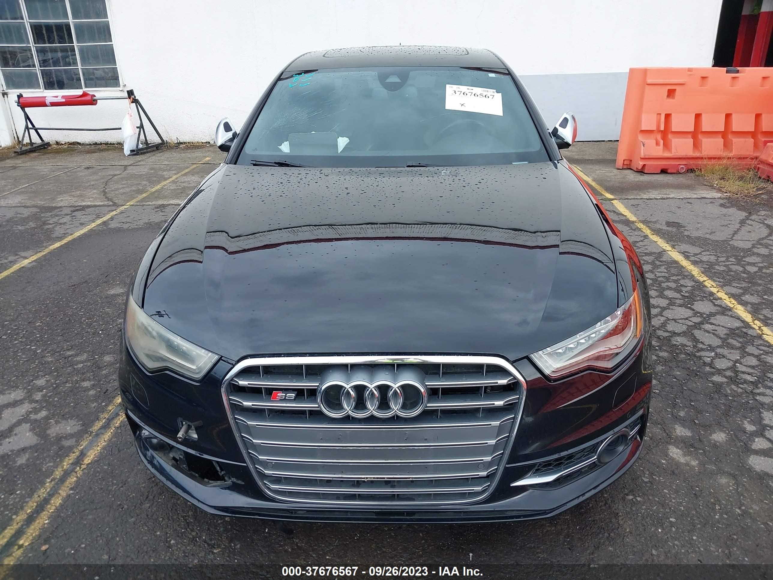 Photo 11 VIN: WAUF2AFC3DN130811 - AUDI S6 