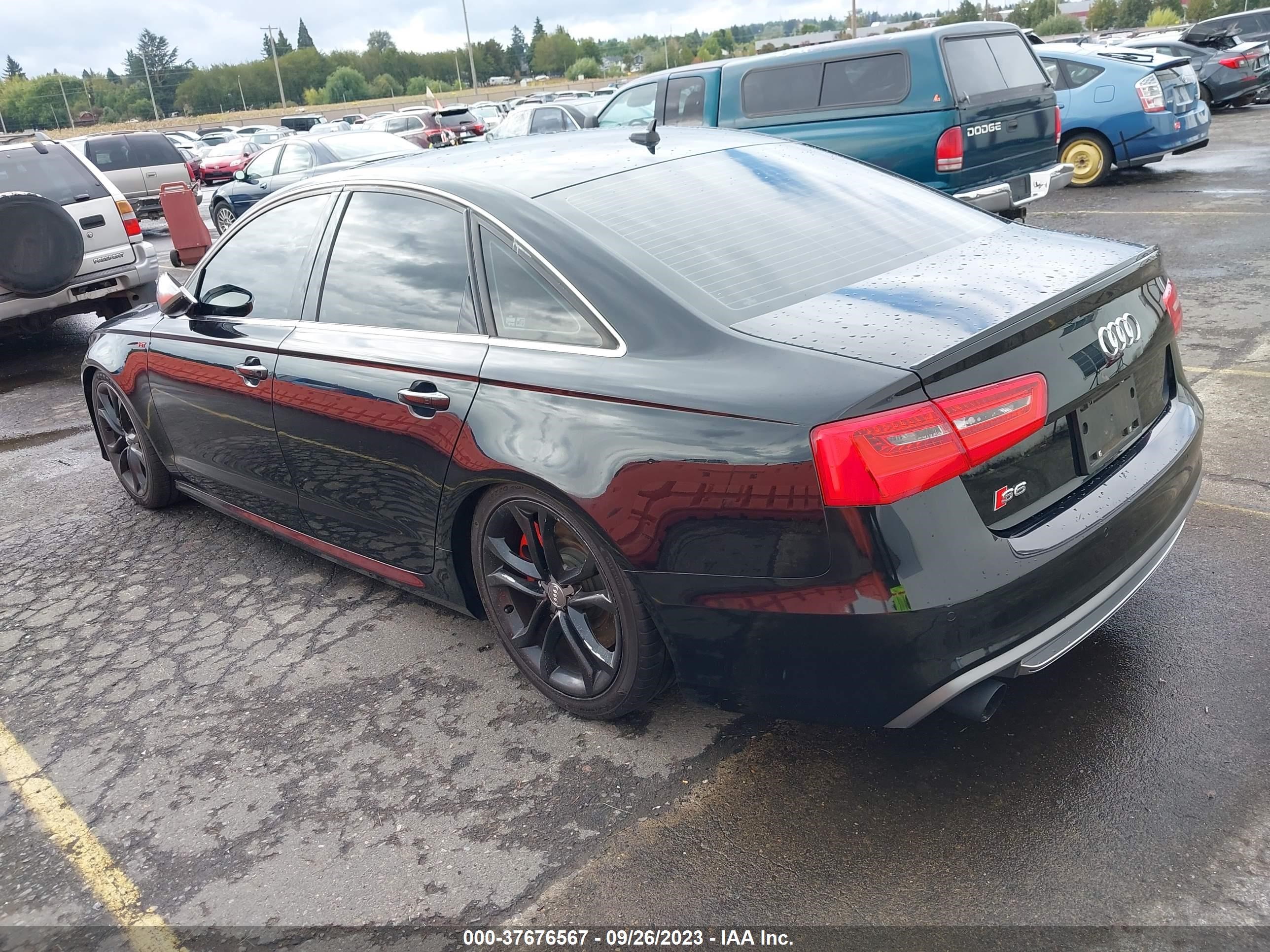 Photo 2 VIN: WAUF2AFC3DN130811 - AUDI S6 