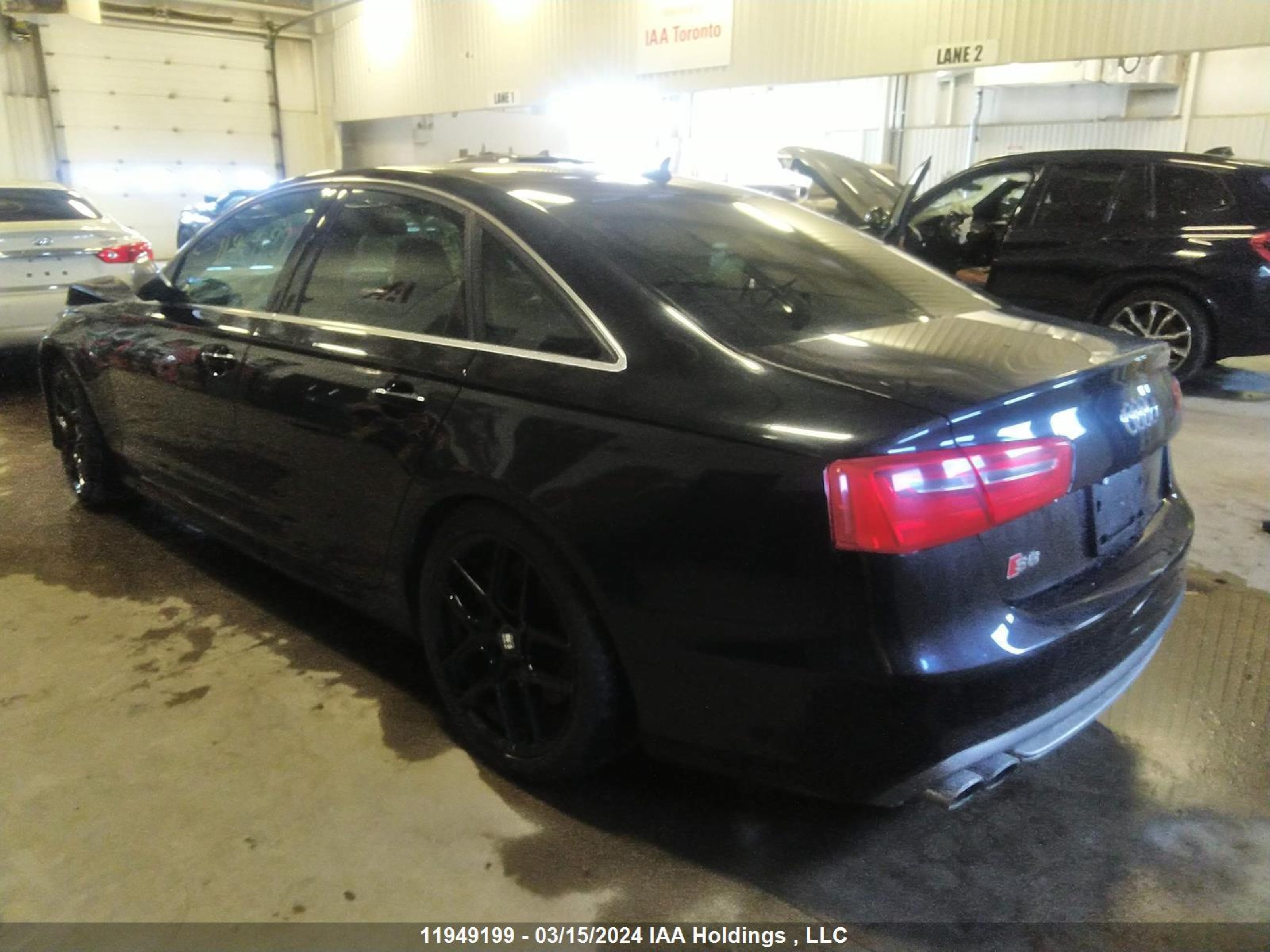 Photo 2 VIN: WAUF2CFC7EN076216 - AUDI S6 